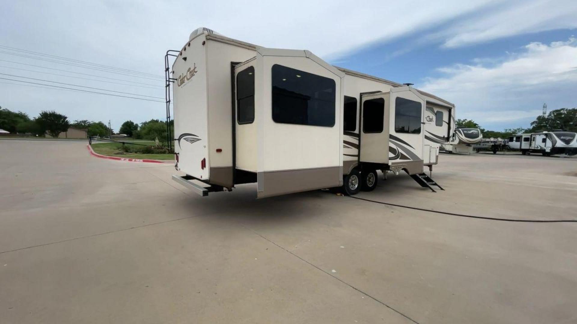 2017 WHITE FOREST RIVER CEDAR CREEK SILVERBA (4X4FCRN20HS) , located at 4319 N Main Street, Cleburne, TX, 76033, (817) 221-0660, 32.435829, -97.384178 - Photo#1