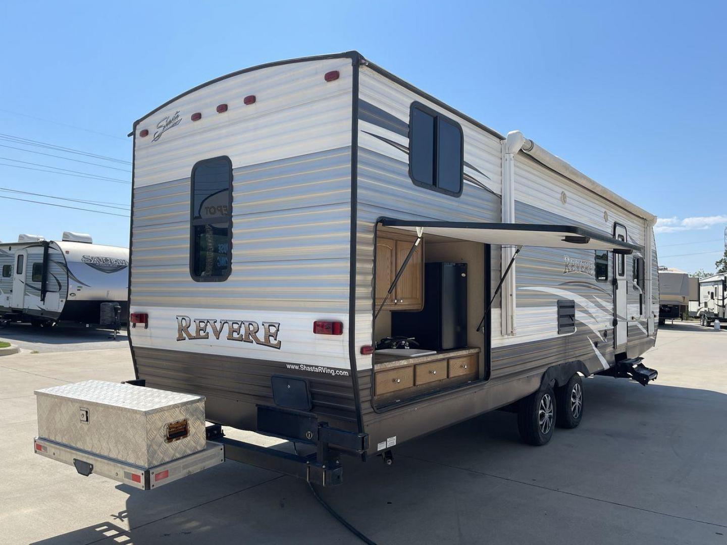 2017 FOREST RIVER SHASTA REVERE 30BH (5ZT2SHVBXHE) , located at 4319 N Main Street, Cleburne, TX, 76033, (817) 221-0660, 32.435829, -97.384178 - Photo#24