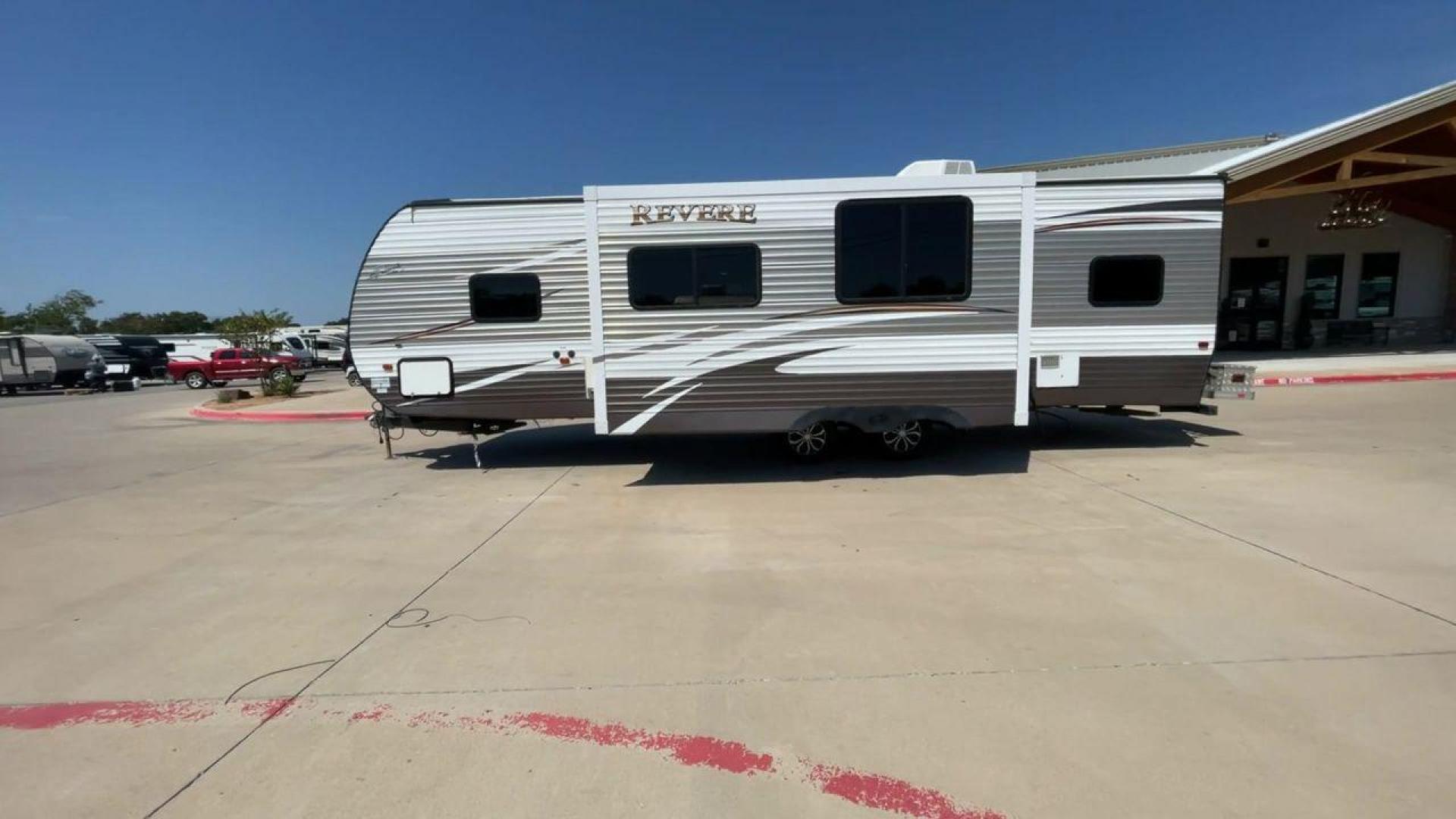 2017 FOREST RIVER SHASTA REVERE 30BH (5ZT2SHVBXHE) , located at 4319 N Main Street, Cleburne, TX, 76033, (817) 221-0660, 32.435829, -97.384178 - Photo#6