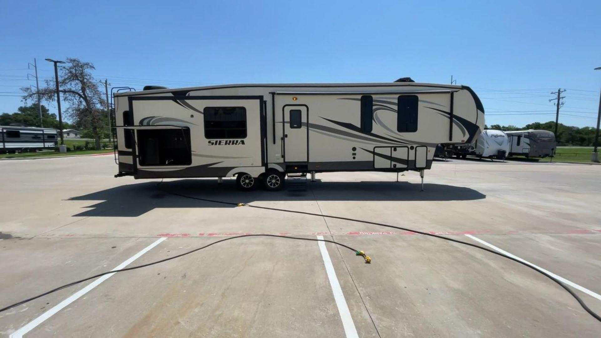 2017 FOREST RIVER SIERRA 372LOK (4X4FSEN22HJ) , located at 4319 N Main Street, Cleburne, TX, 76033, (817) 221-0660, 32.435829, -97.384178 - Photo#2