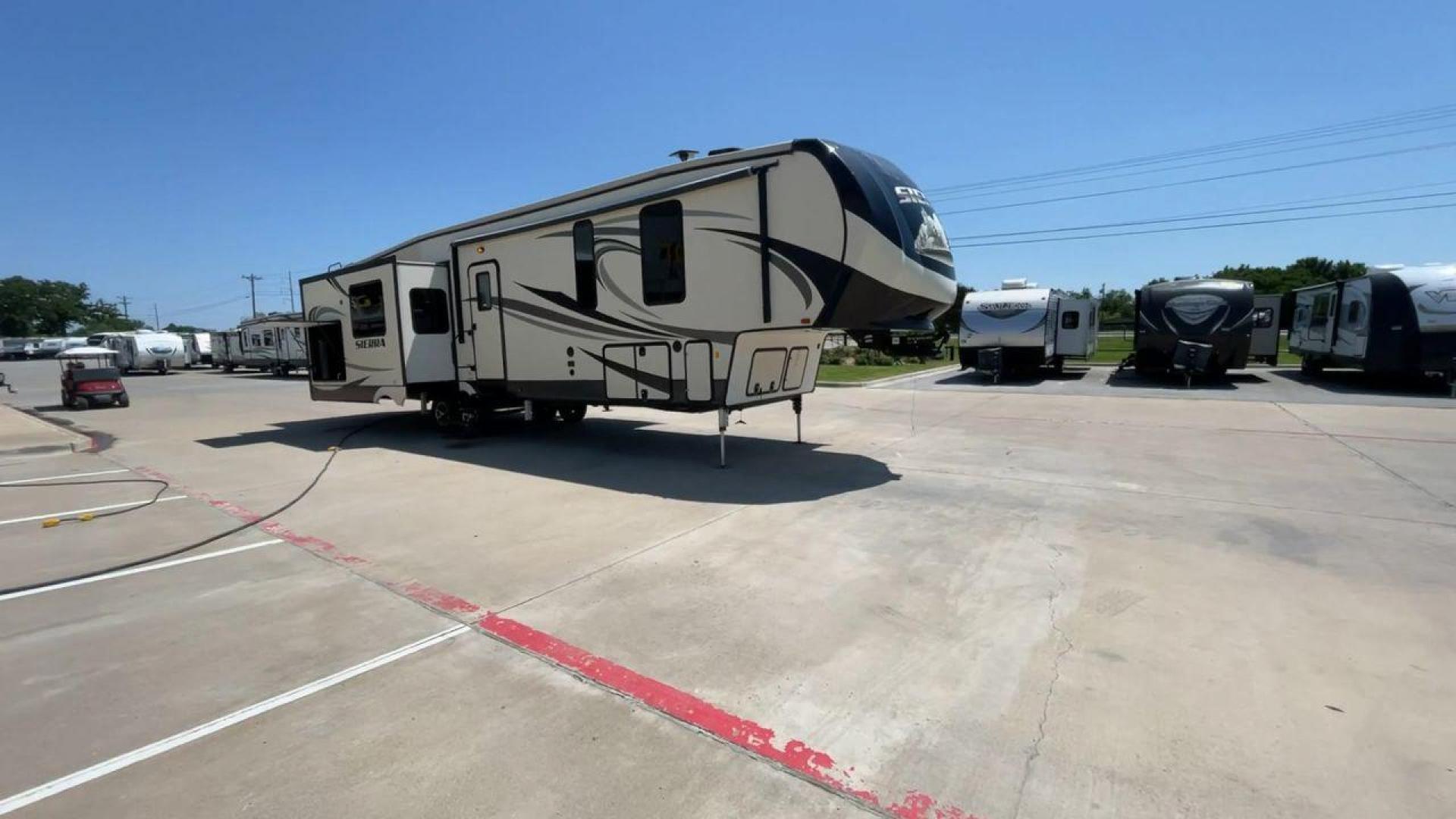 2017 FOREST RIVER SIERRA 372LOK (4X4FSEN22HJ) , located at 4319 N Main Street, Cleburne, TX, 76033, (817) 221-0660, 32.435829, -97.384178 - Photo#3