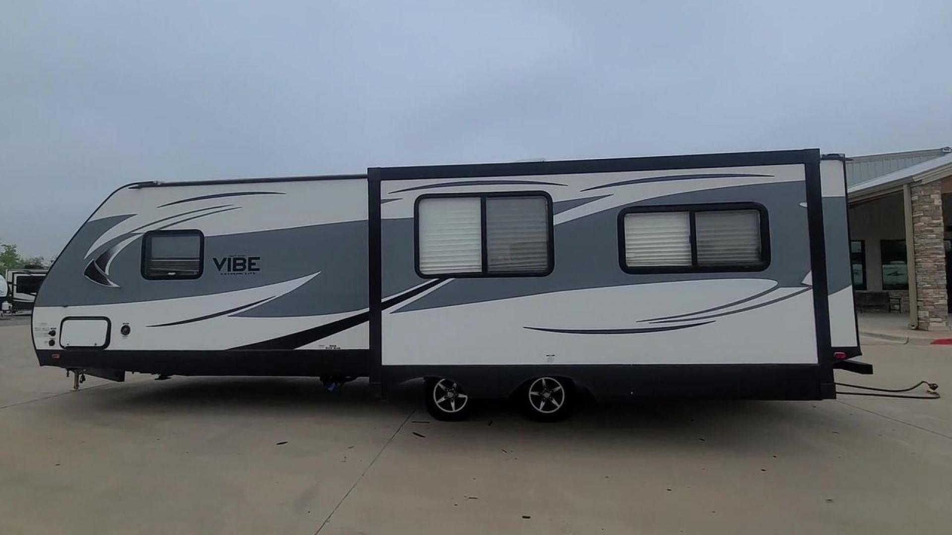 2017 WHITE FOREST RIVER VIBE 277RLS (4X4TVBD28H4) , Length: 34.58 ft. | Dry Weight: 5,945 lbs. | Slides: 1 transmission, located at 4319 N Main Street, Cleburne, TX, 76033, (817) 221-0660, 32.435829, -97.384178 - Enjoy taking trips in this Vibe Extreme Lite travel trailer style with your loved ones. One wide slide, two entry/exit doors, a rear living plan, and much more are included in the Model 277RLS! The dimensions of this unit are 34.58 ft in length, 8 ft in width, and 11 ft in height. It has a dry we - Photo#2