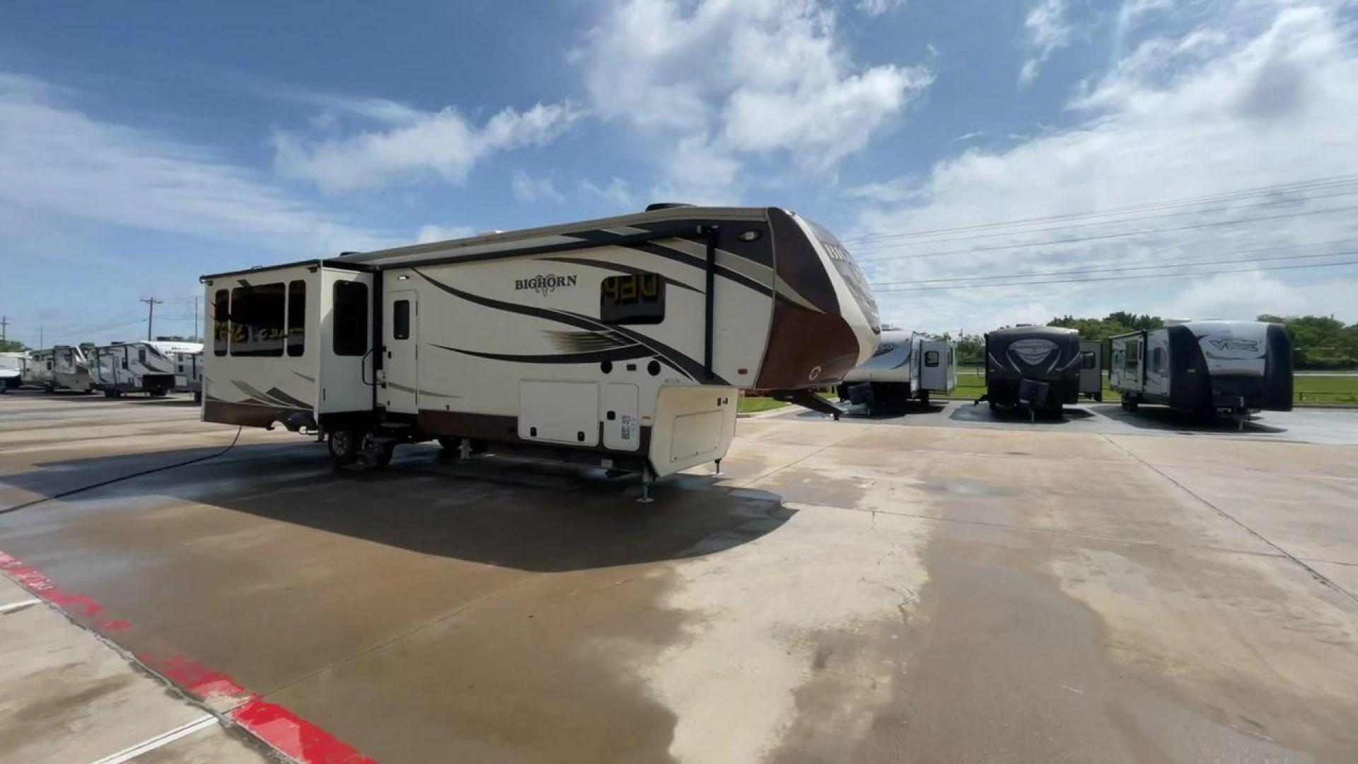 2017 HEARTLAND BIGHORN 3760EL (5SFBG4224HE) , Length: 40.9 ft. | Dry Weight: 13,240 lbs. | Gross Weight: 16,000 lbs. | Slides: 3 transmission, located at 4319 N Main Street, Cleburne, TX, 76033, (817) 221-0660, 32.435829, -97.384178 - The 2017 Heartland Bighorn 3760EL fifth wheel offers comfort and elegance when traveling. This well-thought-out RV offers a home away from home by fusing flair and functionality. The dimensions of this unit are 40.9 ft in length, 8 ft in width, and 13.25 ft in height. It has a dry weight of 13,240 l - Photo#3