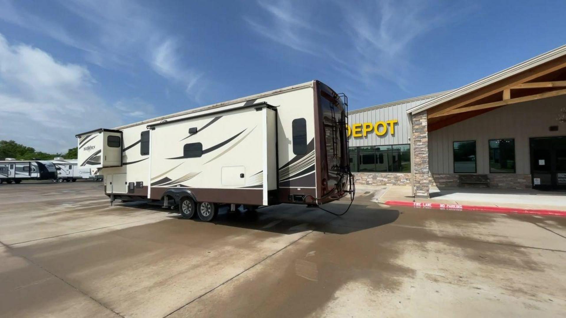 2017 HEARTLAND BIGHORN 3760EL (5SFBG4224HE) , Length: 40.9 ft. | Dry Weight: 13,240 lbs. | Gross Weight: 16,000 lbs. | Slides: 3 transmission, located at 4319 N Main Street, Cleburne, TX, 76033, (817) 221-0660, 32.435829, -97.384178 - The 2017 Heartland Bighorn 3760EL fifth wheel offers comfort and elegance when traveling. This well-thought-out RV offers a home away from home by fusing flair and functionality. The dimensions of this unit are 40.9 ft in length, 8 ft in width, and 13.25 ft in height. It has a dry weight of 13,240 l - Photo#7