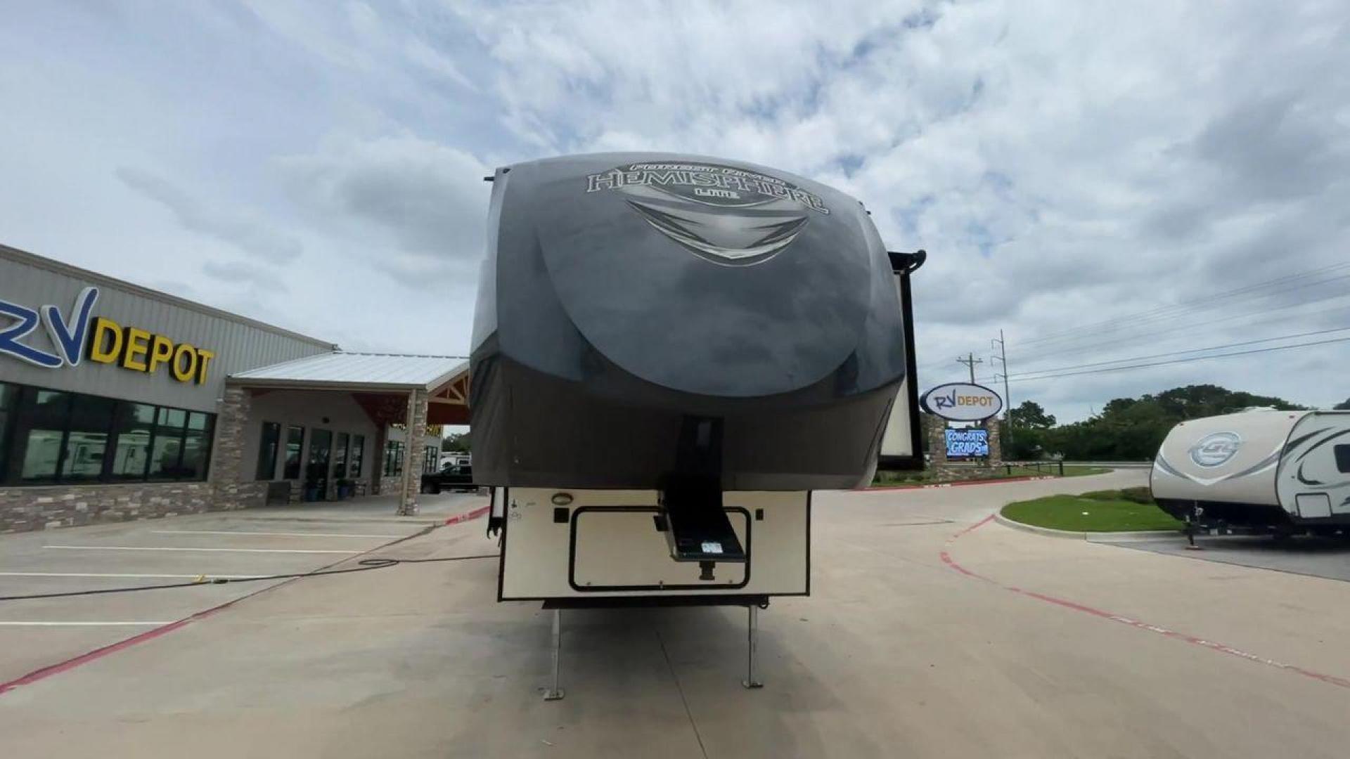 2017 TAN HEMISPHERE 337BAR (4X4FSBK25HV) , Length: 39.58 ft. | Dry Weight: 10,069 lbs. | Slides: 3 transmission, located at 4319 N Main Street, Cleburne, TX, 76033, (817) 221-0660, 32.435829, -97.384178 - This 2017 Forest River Salem Hemisphere Lite 337BAR fifth wheel measures 39.58 feet. It is a dual axle, aluminum wheel setup with electric drum brakes. Its dry weight is 10,069 lbs, its payload capacity is 2,321 lbs, and its hitch weight is 1,990 lbs. The fiberglass exterior is painted white with bl - Photo#25