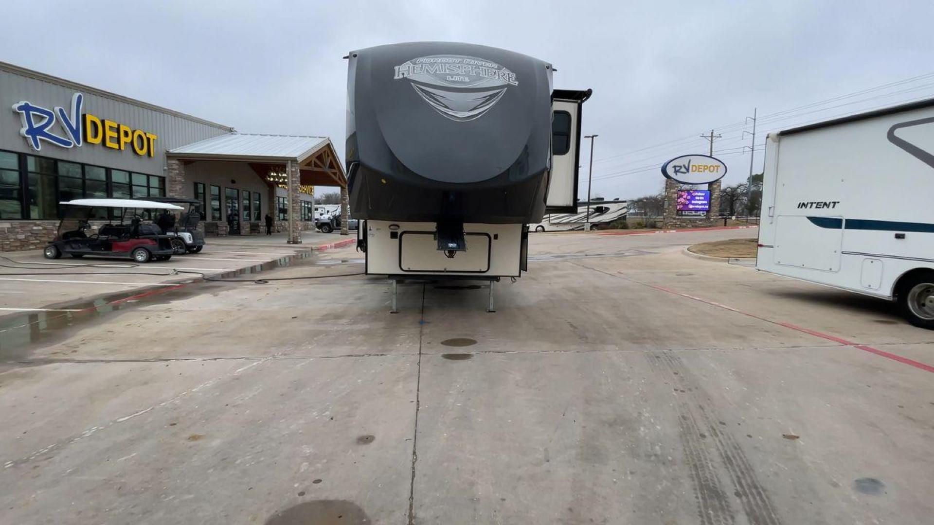 2017 TAN HEMISPHERE 337BAR (4X4FSBK25HV) , Length: 39.58 ft. | Dry Weight: 10,069 lbs. | Slides: 3 transmission, located at 4319 N Main Street, Cleburne, TX, 76033, (817) 221-0660, 32.435829, -97.384178 - This 2017 Forest River Salem Hemisphere Lite 337BAR fifth wheel measures 39.58 feet. It is a dual axle, aluminum wheel setup with electric drum brakes. Its dry weight is 10,069 lbs, its payload capacity is 2,321 lbs, and its hitch weight is 1,990 lbs. The fiberglass exterior is painted white with bl - Photo#4