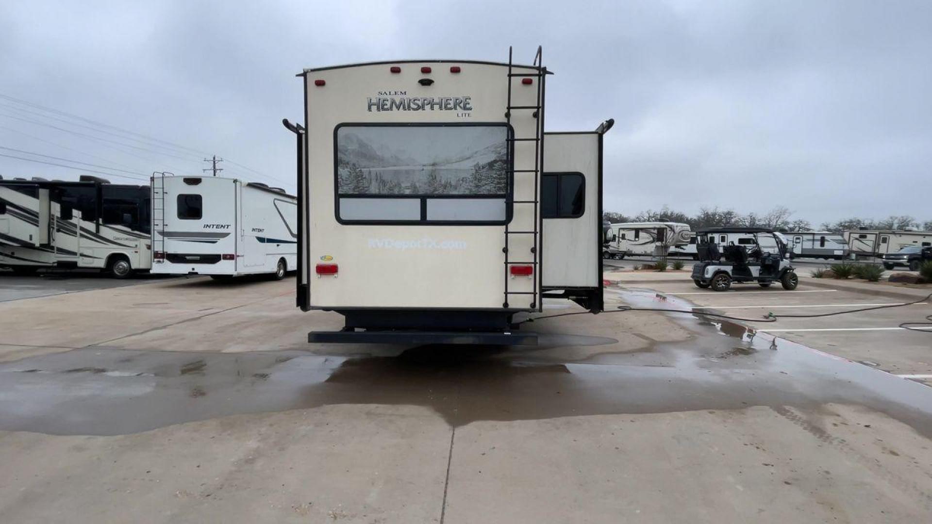 2017 TAN HEMISPHERE 337BAR (4X4FSBK25HV) , Length: 39.58 ft. | Dry Weight: 10,069 lbs. | Slides: 3 transmission, located at 4319 N Main Street, Cleburne, TX, 76033, (817) 221-0660, 32.435829, -97.384178 - This 2017 Forest River Salem Hemisphere Lite 337BAR fifth wheel measures 39.58 feet. It is a dual axle, aluminum wheel setup with electric drum brakes. Its dry weight is 10,069 lbs, its payload capacity is 2,321 lbs, and its hitch weight is 1,990 lbs. The fiberglass exterior is painted white with bl - Photo#8