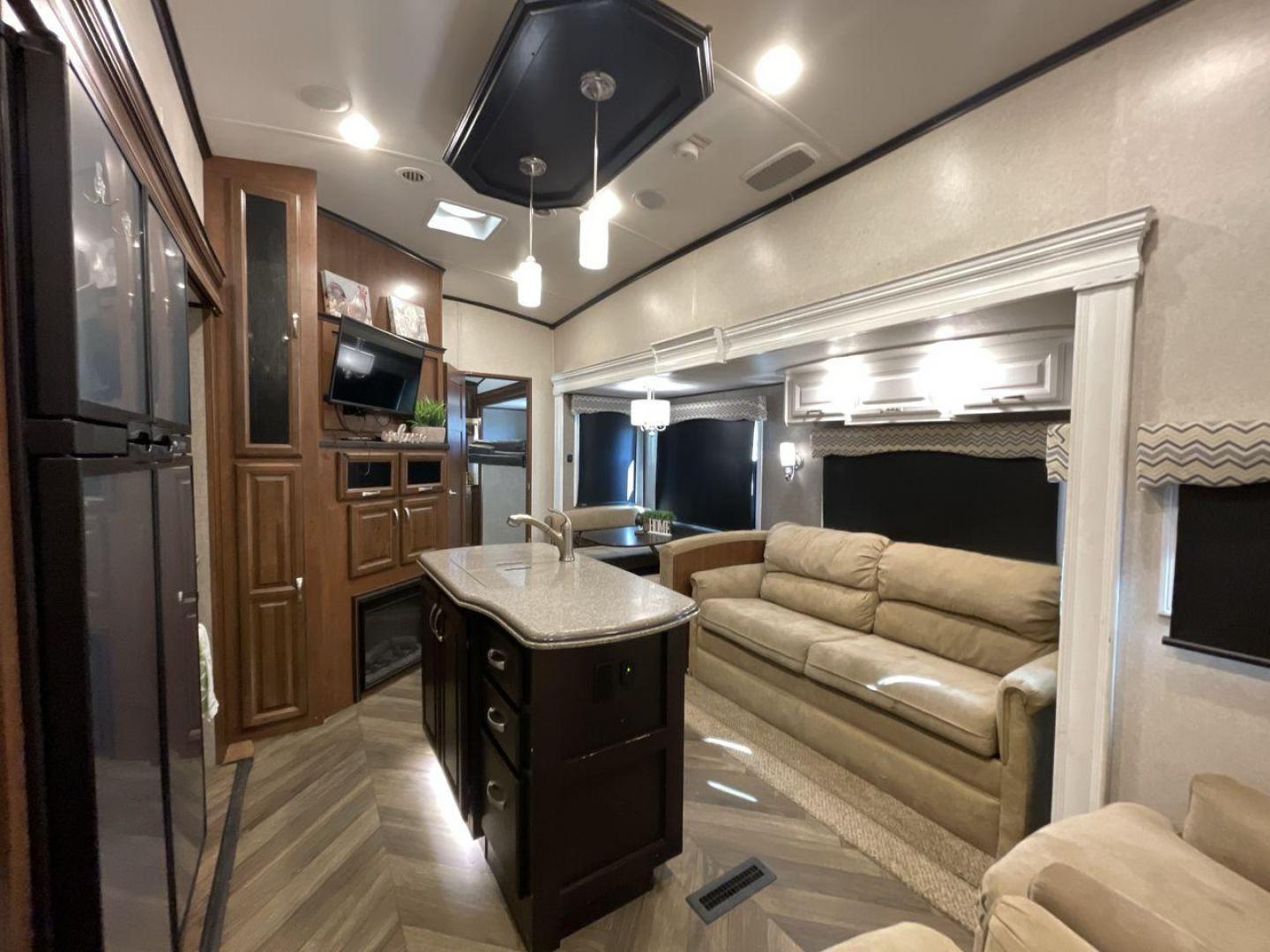 2017 TAN JAYCO NORTH POINT 375BHFS (1UJCJ0BV2H1) , Length: 43.25 ft.| Dry Weight: 13,740 lbs. | Gross Weight: 16,500 lbs. | Slides: 5 transmission, located at 4319 N Main Street, Cleburne, TX, 76033, (817) 221-0660, 32.435829, -97.384178 - Five slides, one-and-a-half baths, a bunkhouse, and an outdoor kitchen are just some of the highlights of this North Point fifth wheel model 375BHFS by Jayco. This fifth wheel measures 43.25 ft in length, 8 ft in width, 13.33 ft in height, and 6.83 ft in interior height. It has a dry weight of 1 - Photo#11