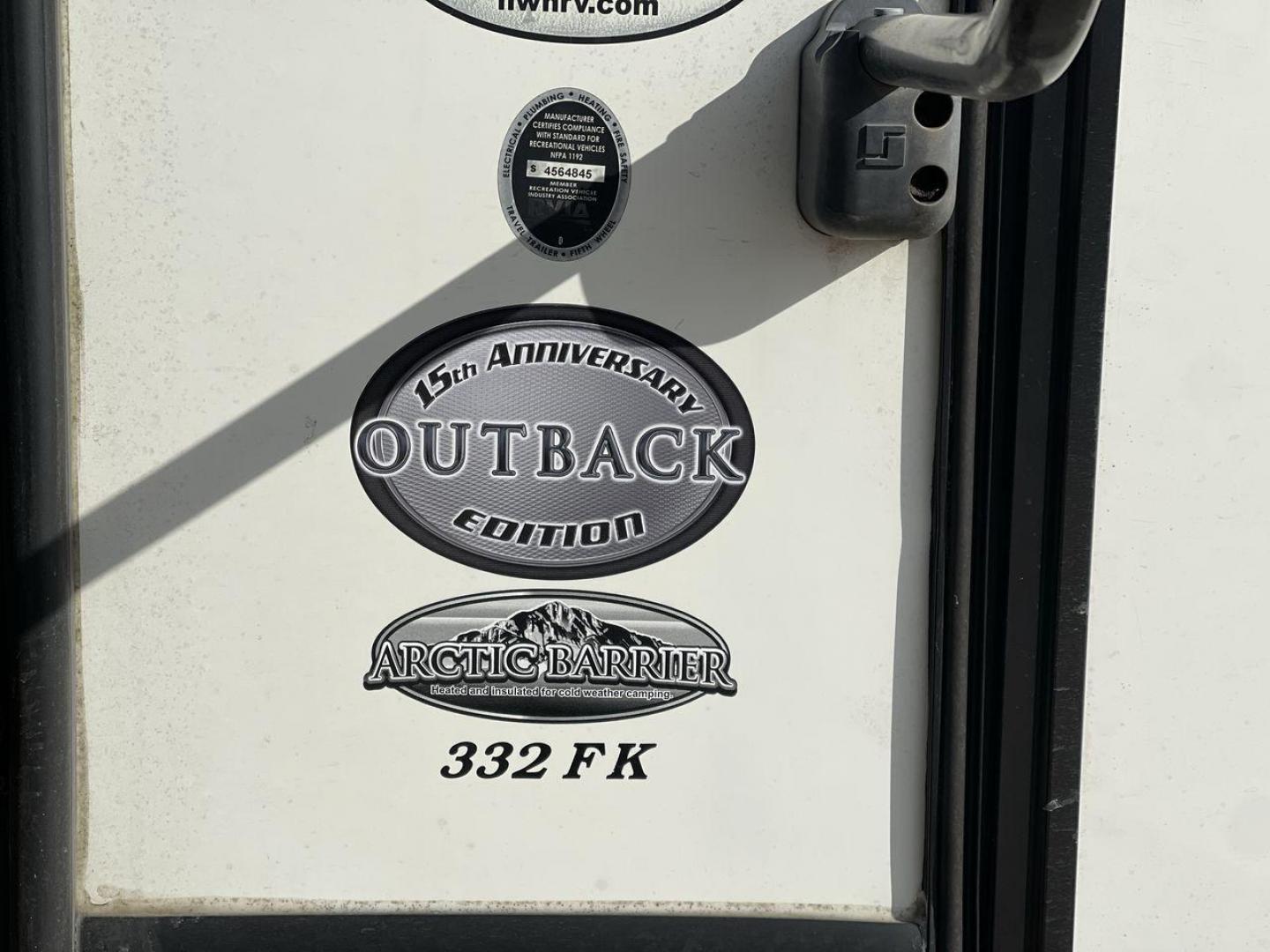 2017 KEYSTONE OUTBACK 332FK (4YDT33229HB) , Length: 37.83 ft. | Dry Weight: 8,475 lbs. | Gross Weight: 10,500 lbs. | Slides: 3 transmission, located at 4319 N Main Street, Cleburne, TX, 76033, (817) 221-0660, 32.435829, -97.384178 - Photo#22