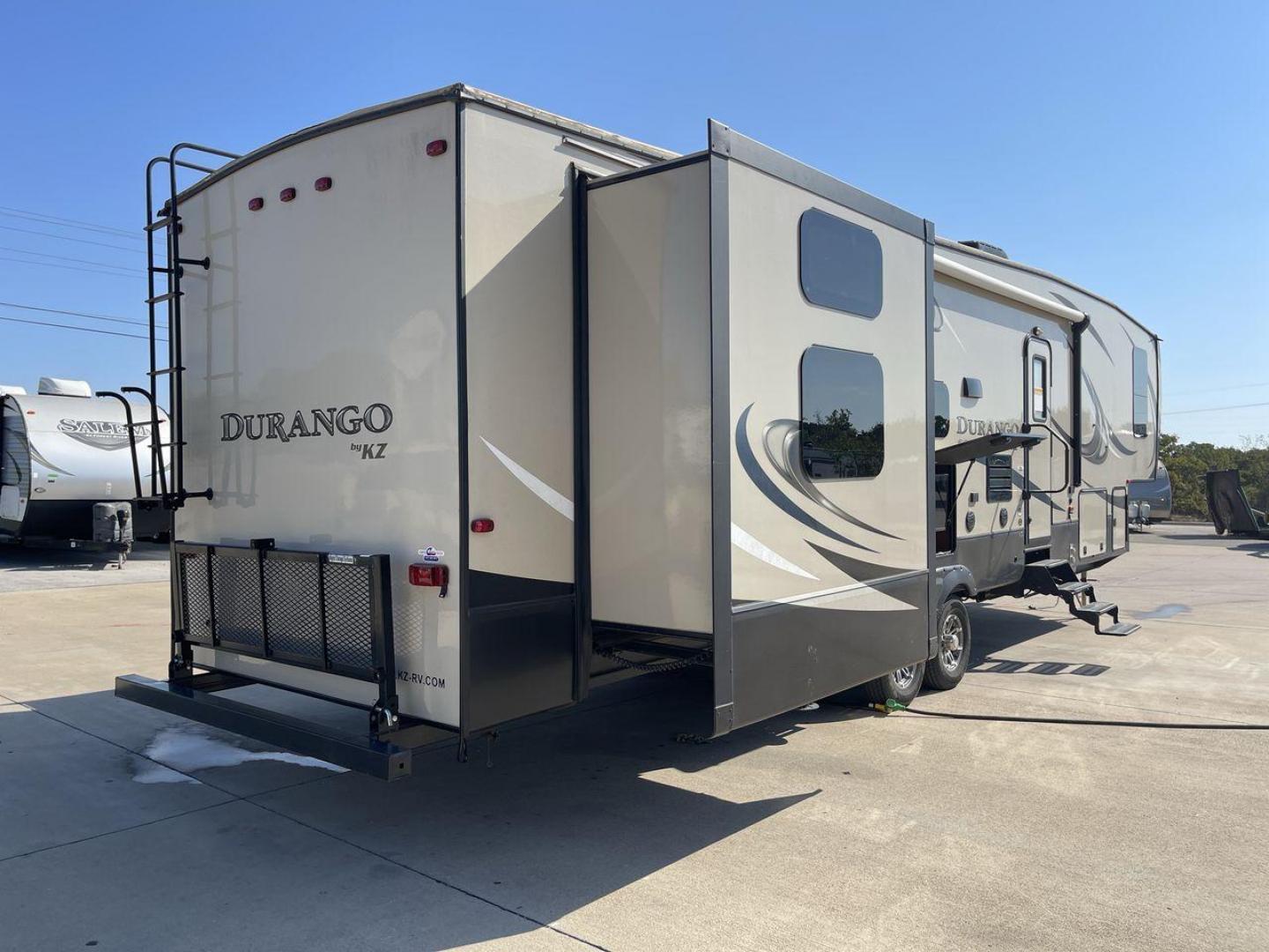 2017 KZ DURANGO 2500 349BHQ (4EZFD342XH6) , Length: 39.92 ft. | Dry Weight: 11,270 lbs. | Gross Weight: 13,400 lbs. | Slides: 4 transmission, located at 4319 N Main Street, Cleburne, TX, 76033, (817) 221-0660, 32.435829, -97.384178 - Photo#24