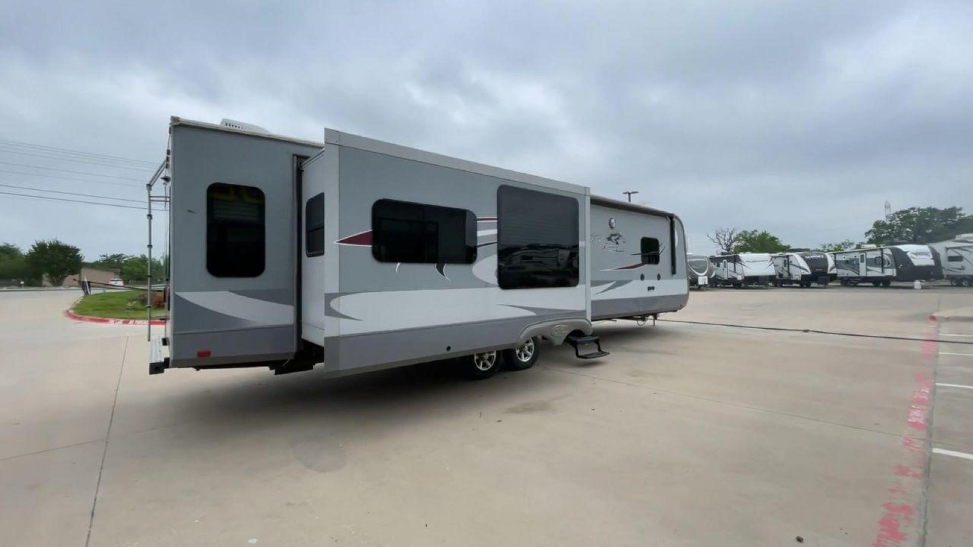 2017 OPEN RANGE ROAMER 323RLS (58TTL3821H5) , Length: 37.7 ft | Dry Weight: 8,815 lbs. | Gross Weight: 11,435 lbs | Slides: 3 transmission, located at 4319 N Main Street, Cleburne, TX, 76033, (817) 221-0660, 32.435829, -97.384178 - The 2017 Open Range Roamer 323RLS is a top-of-the-line travel trailer. With a length of 37.7 feet and a dry weight of 8,815 pounds, this spacious model offers plenty of room for relaxation and entertainment. Featuring three slides, the Roamer 323RLS maximizes interior space, creating a welcoming and - Photo#1