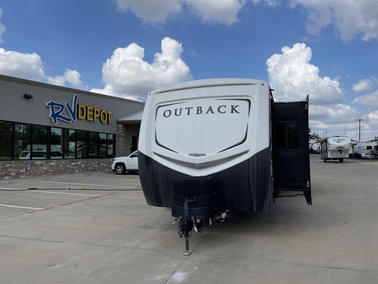 2017 OUTBACK 334RL - (4YDT33422HB) , Length: 37.83 ft. | Dry Weight: 8,155 lbs. | Gross Weight: 10,500 lbs | Slides: 2 transmission, located at 4319 N Main Street, Cleburne, TX, 76033, (817) 221-0660, 32.435829, -97.384178 - Photo#0