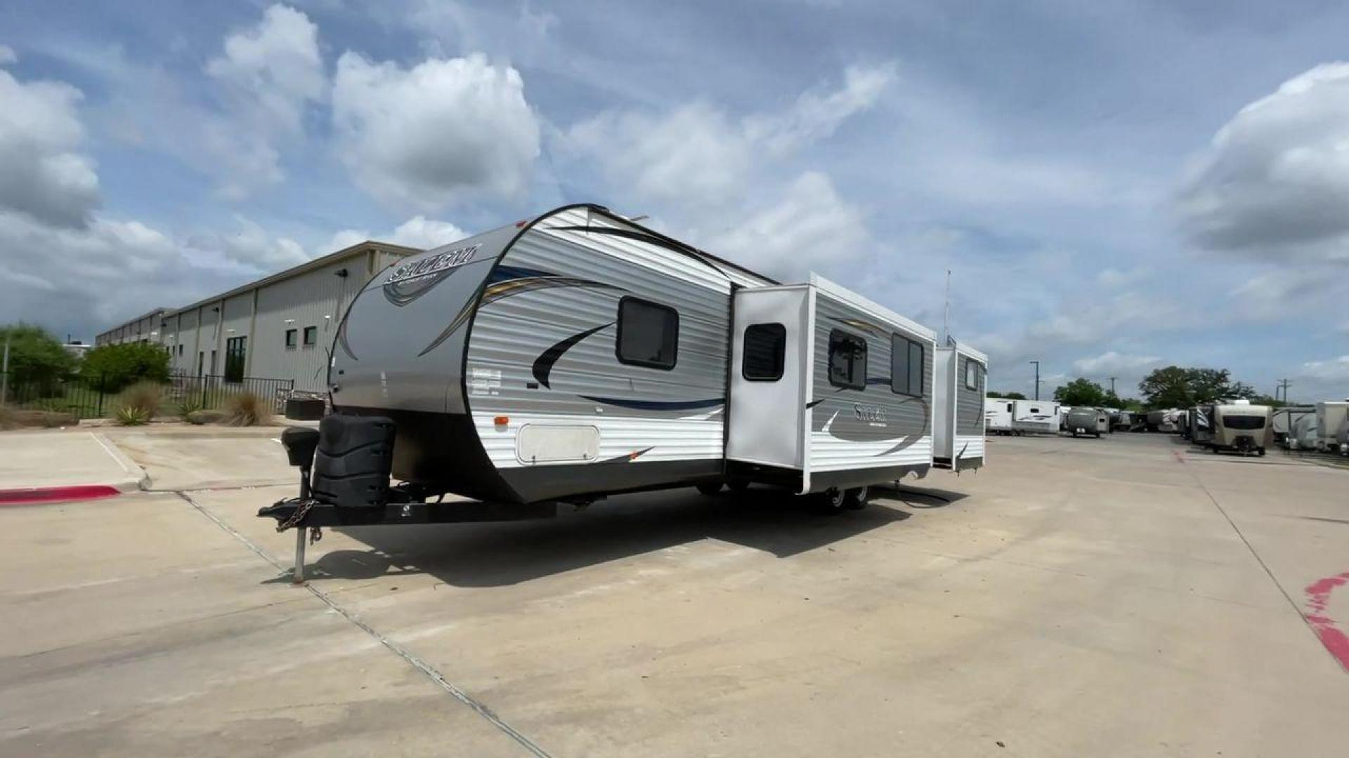 2017 GRAY SALEM 32BHDS (4X4TSMH27H8) , Length: 35.67 ft. | Dry Weight: 7,955 lbs. | Gross Weight: 11,019 lbs. | Slides: 2 transmission, located at 4319 N Main Street, Cleburne, TX, 76033, (817) 221-0660, 32.435829, -97.384178 - Take on amazing journeys with the 2017 Salem 32BHDS travel trailer. This trailer provides an ideal combination of ample space and easy maneuverability, making it a great choice for your needs. With two slides, this RV offers plenty of interior space to comfortably accommodate your family and friends - Photo#5