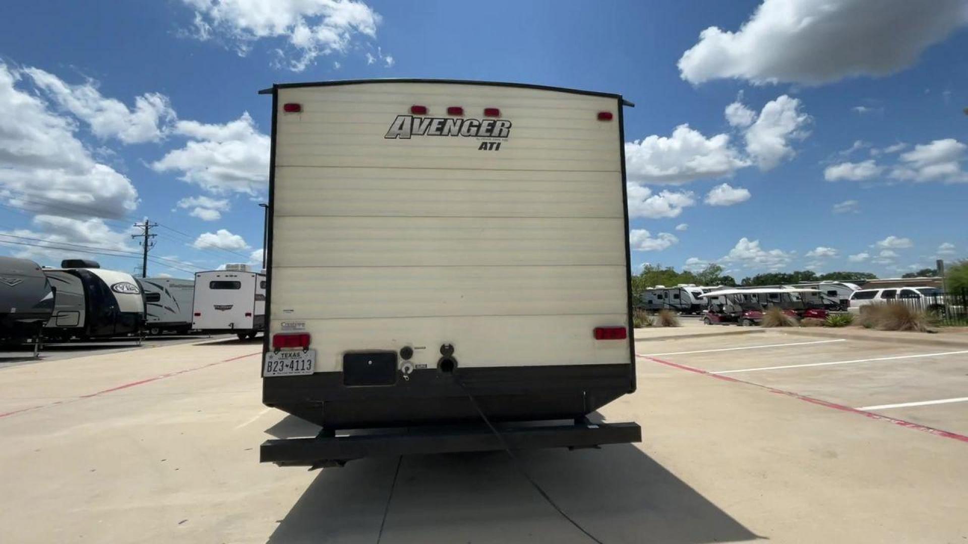 2018 FOREST RIVER AVENGER 27DBS (5ZT2AVSB2JB) , Length: 32.92 ft. | Dry Weight: 6,652 lbs. | Slides: 1 transmission, located at 4319 N Main Street, Cleburne, TX, 76033, (817) 221-0660, 32.435829, -97.384178 - Experience the ideal blend of luxury and exploration with the Forest River Avenger 27DBS Travel Trailer from 2018. For families or groups of friends looking for a roomy and fully furnished mobile home, this well-thought-out travel trailer is perfect. The dimensions for this unit are 32.92 ft in l - Photo#8