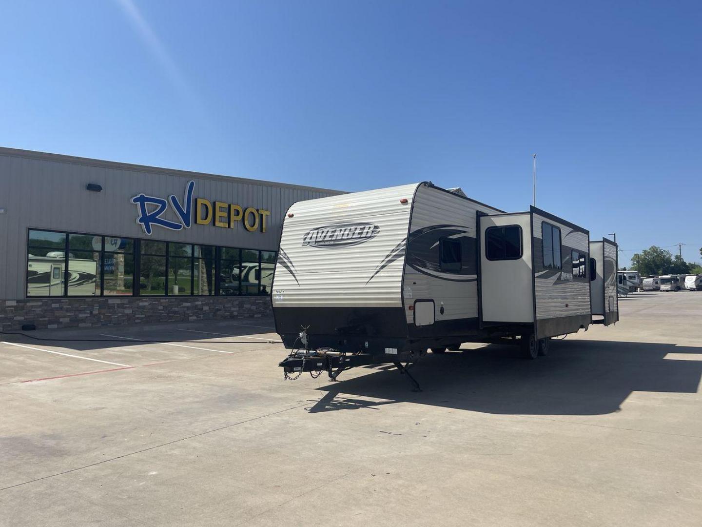 2018 FOREST RIVER AVENGER 34DQB (5ZT2AVZB6JB) , located at 4319 N Main Street, Cleburne, TX, 76033, (817) 221-0660, 32.435829, -97.384178 - Photo#0