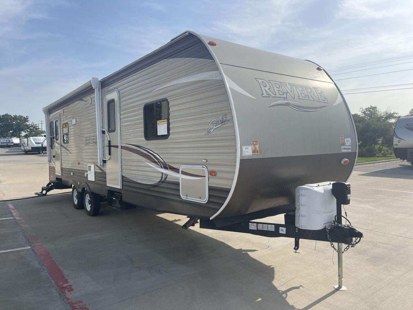 2018 FOREST RIVER SHASTA REVERE 27RL (5ZT2SHSB5JE) , located at 4319 N Main Street, Cleburne, TX, 76033, (817) 221-0660, 32.435829, -97.384178 - Photo#22