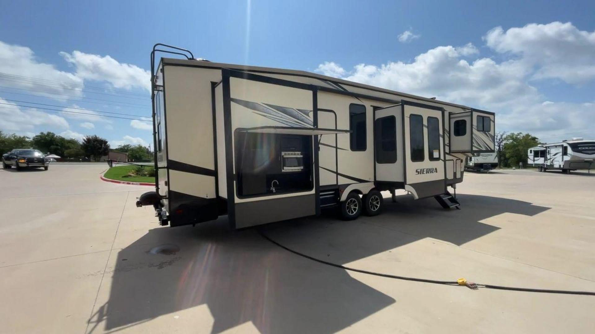 2018 FOREST RIVER SIERRA 379FLOK (4X4FSEP23JJ) , located at 4319 N Main Street, Cleburne, TX, 76033, (817) 221-0660, 32.435829, -97.384178 - Photo#1