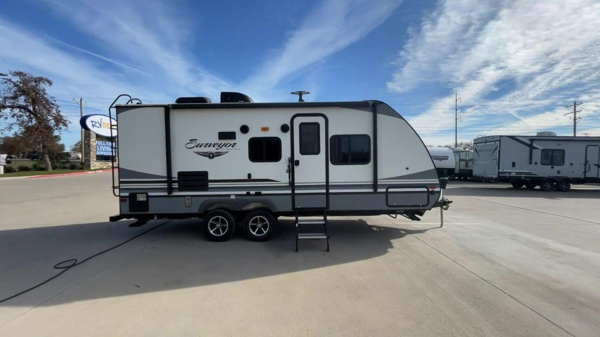 2018 FOREST RIVER SURVEYOR 201RBS (4X4TSVV27JL) , located at 4319 N Main Street, Cleburne, TX, 76033, (817) 221-0660, 32.435829, -97.384178 - The 2018 Forest River Surveyor 201RBS, tailored for adventure enthusiasts who refuse to compromise on luxury. Whether you're a seasoned traveler or a weekend warrior, the Surveyor 201RBS is your ultimate companion on the open road. With exterior dimensions measuring 24 feet in length, 8 feet in widt - Photo#2