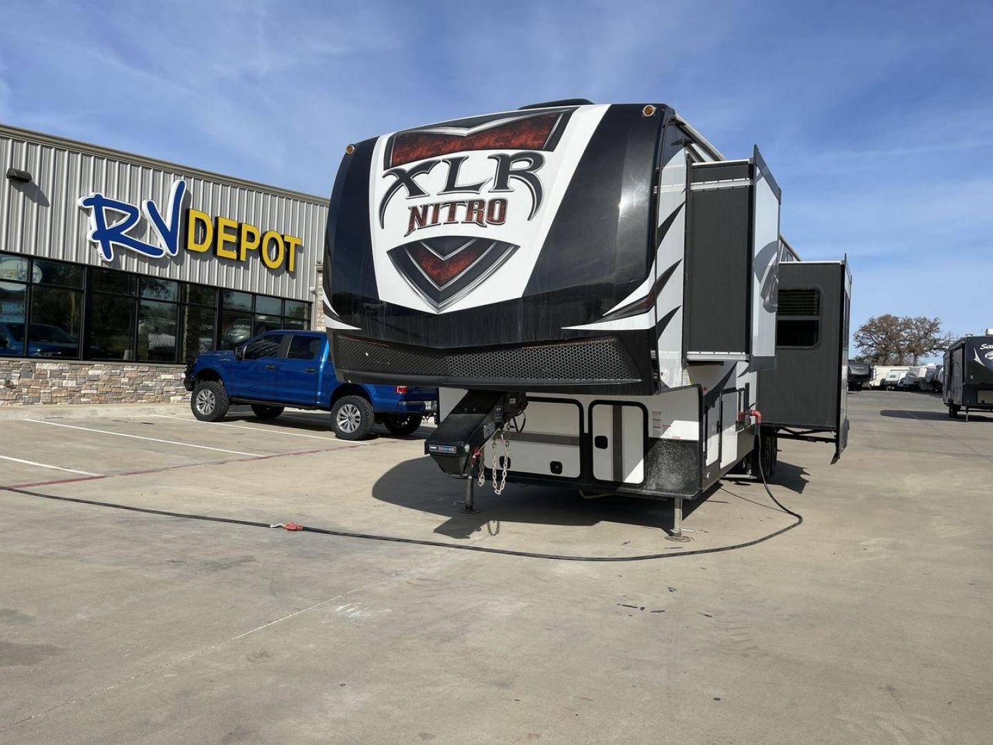 2018 FOREST RIVER XLR 29DK5 (4X4FXLE22JF) , Length: 34.83 ft. | Dry Weight: 11,553 lbs. | Slides: 2 transmission, located at 4319 N Main Street, Cleburne, TX, 76033, (817) 221-0660, 32.435829, -97.384178 - Photo#0