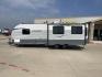 2018 GRAY GULF STREAM CONQUEST 250RL - (1NL1G3123J1) , Length: 30.92 ft | Dry Weight: 5,664 lbs | Slides: 1 transmission, located at 4319 N Main Street, Cleburne, TX, 76033, (817) 221-0660, 32.435829, -97.384178 - With the 2018 Gulf Stream Conquest 250RL, a travel trailer made for unforgettable trips, you can enjoy the highest level of comfort and flexibility on the road. This model's length of 30.92 feet is just the right amount of space for easy maneuverability, offering a great RV experience. The Conquest - Photo#24