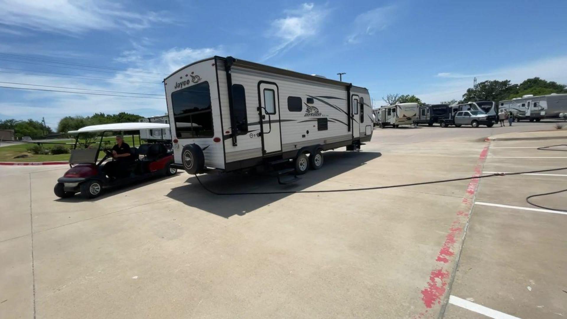 2018 JAYCO JAY FLIGHT 265RLS (1UJBJ0BP1J1) , located at 4319 N Main Street, Cleburne, TX, 76033, (817) 221-0660, 32.435829, -97.384178 - Photo#0