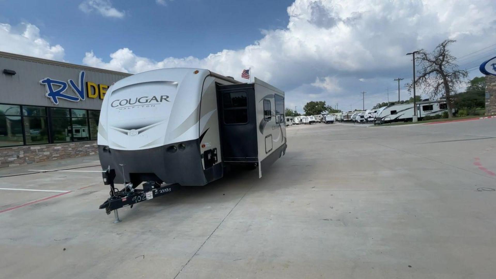 2018 WHITE KEYSTONE COUGAR 24RBS (4YDT24R29JV) , Length: 26.92 ft. | Dry Weight: 5,510 lbs. | Gross Weight: 7,500 lbs. | Slides: 1 transmission, located at 4319 N Main Street, Cleburne, TX, 76033, (817) 221-0660, 32.435829, -97.384178 - The 2018 Keystone Cougar 24RBS is a well-crafted travel trailer with a length of 26.92 feet and a dry weight of 5,510 lbs, offering a spacious yet lightweight option for travelers. Its gross weight capacity of 7,500 lbs provides ample room for packing all your adventure gear. The exterior features a - Photo#5