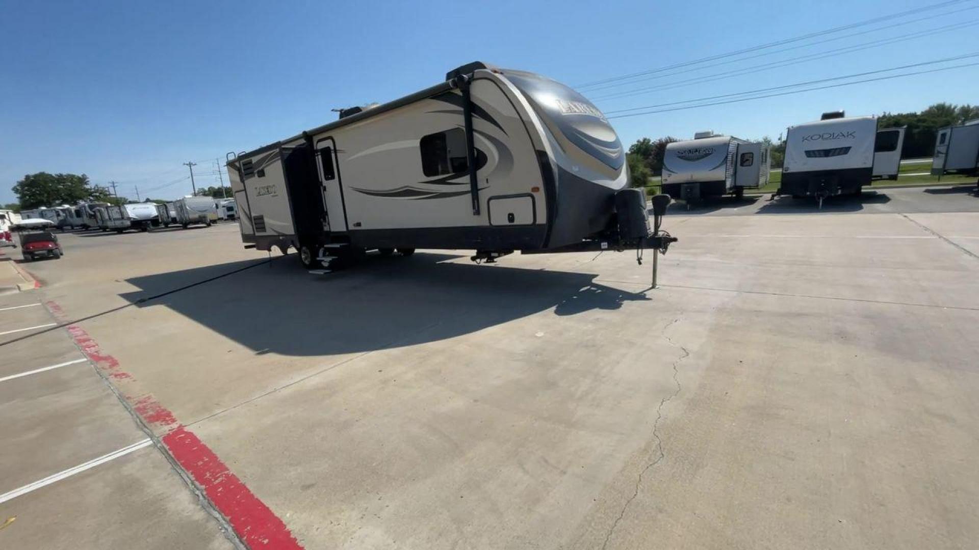 2018 KEYSTONE LAREDO 331BH (4YDT33129JV) , Length: 37.92 ft. | Dry Weight: 8,090 lbs. | Gross Weight: 9,655 lbs. 9,655 lbs. | Slides: 3 transmission, located at 4319 N Main Street, Cleburne, TX, 76033, (817) 221-0660, 32.435829, -97.384178 - Photo#3