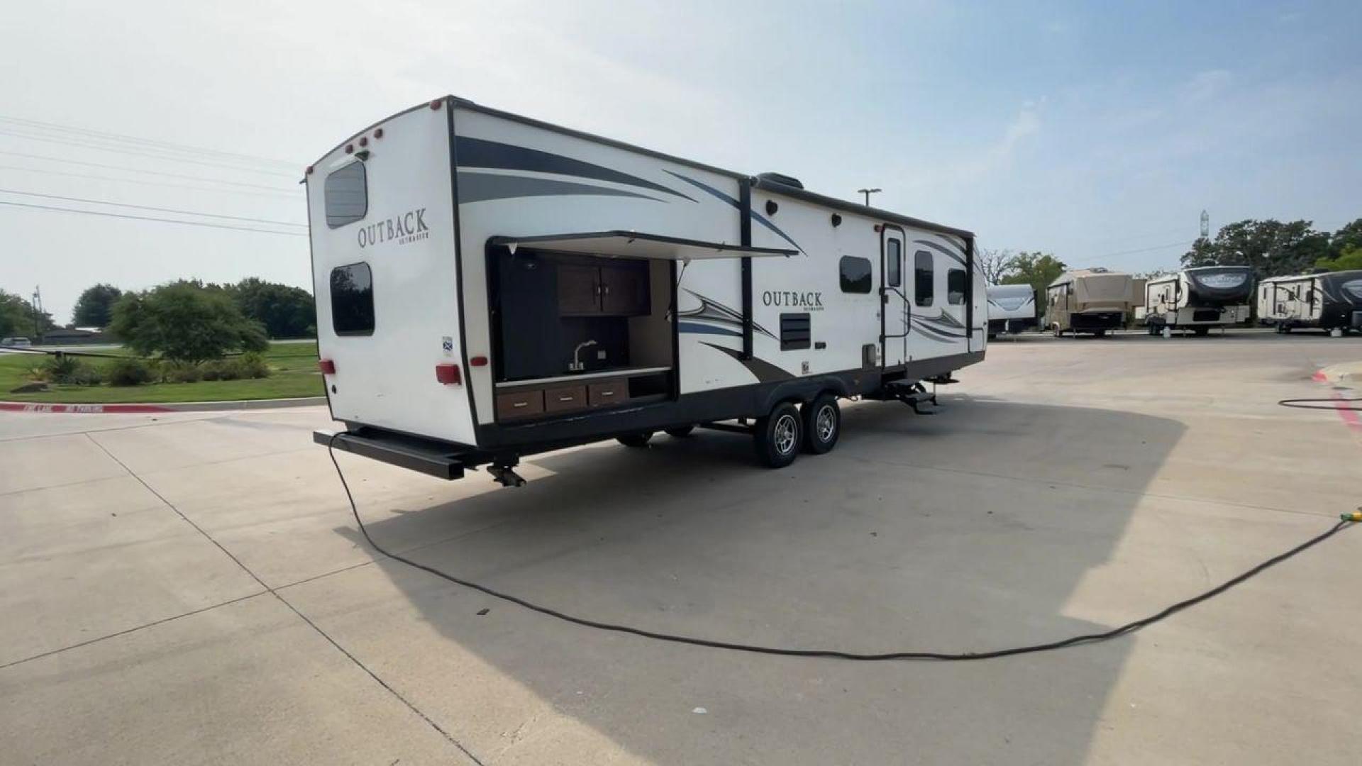 2018 KEYSTONE OUTBACK 320UBH (4YDT32025JB) , Length: 36.67 ft. | Dry Weight: 6,520 lbs. | Gross Weight: 8,500 lbs. | Slides: 1 transmission, located at 4319 N Main Street, Cleburne, TX, 76033, (817) 221-0660, 32.435829, -97.384178 - Photo#1