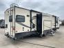 2018 KEYSTONE SPRINTER 312MLS (4YDT31224J1) , located at 4319 N Main Street, Cleburne, TX, 76033, (817) 221-0660, 32.435829, -97.384178 - Photo#24