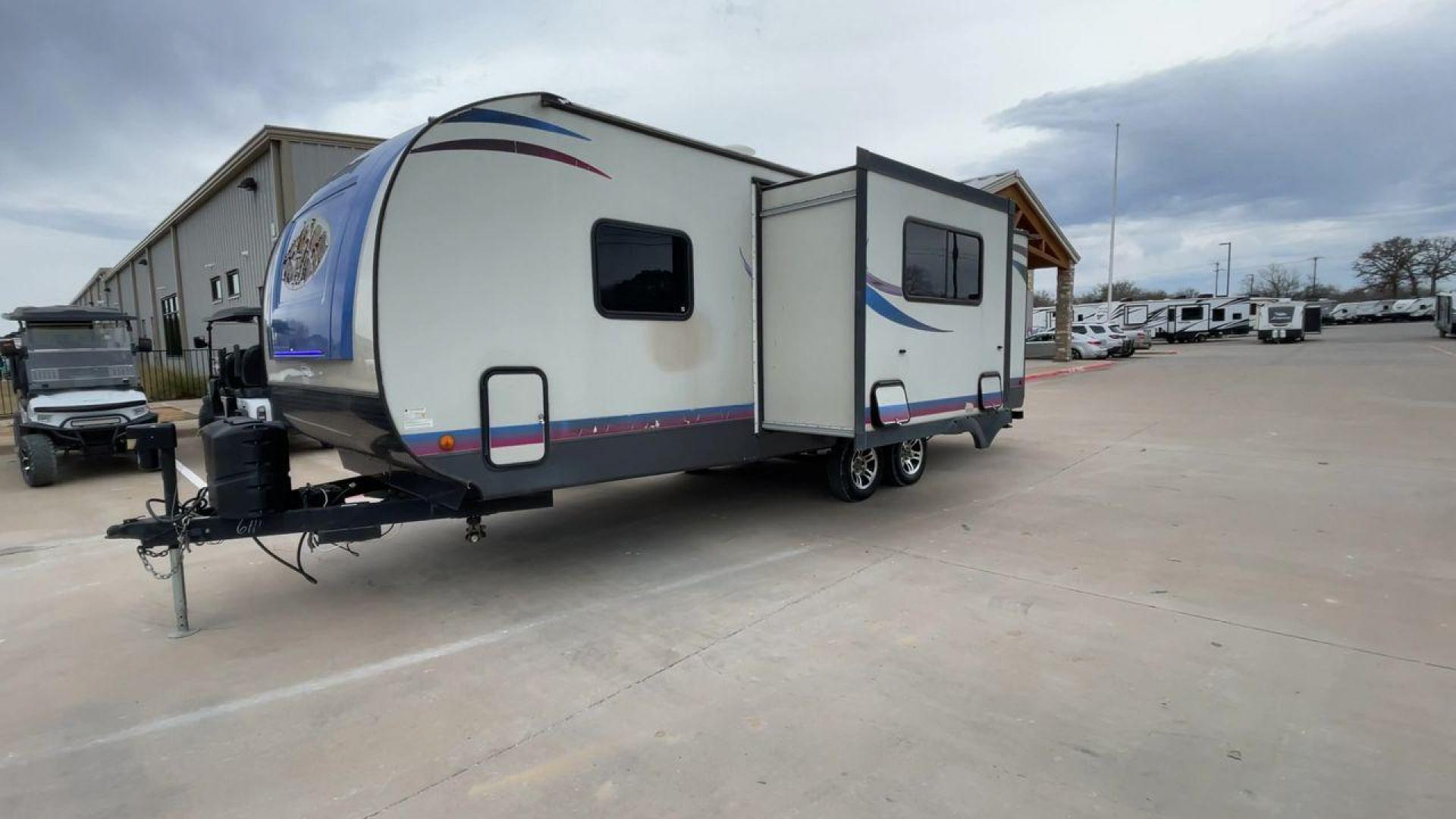 2018 TAN RVMT MT MCKINLEY 268RB (59CCC2829JL) , Length: 22 ft. | Dry Weight: 5320 lbs. | Slides: 1 transmission, located at 4319 N Main Street, Cleburne, TX, 76033, (817) 221-0660, 32.435829, -97.384178 - Take a trip in the 2018 RVMT MT McKinley 268RB travel trailer and experience the freedom of the open road. Your camping trip will be delightful and unforgettable thanks to the thoughtful design of this comfortable and practical trailer. This trailer measures 22.8 ft in length, 8 ft in width, and - Photo#5