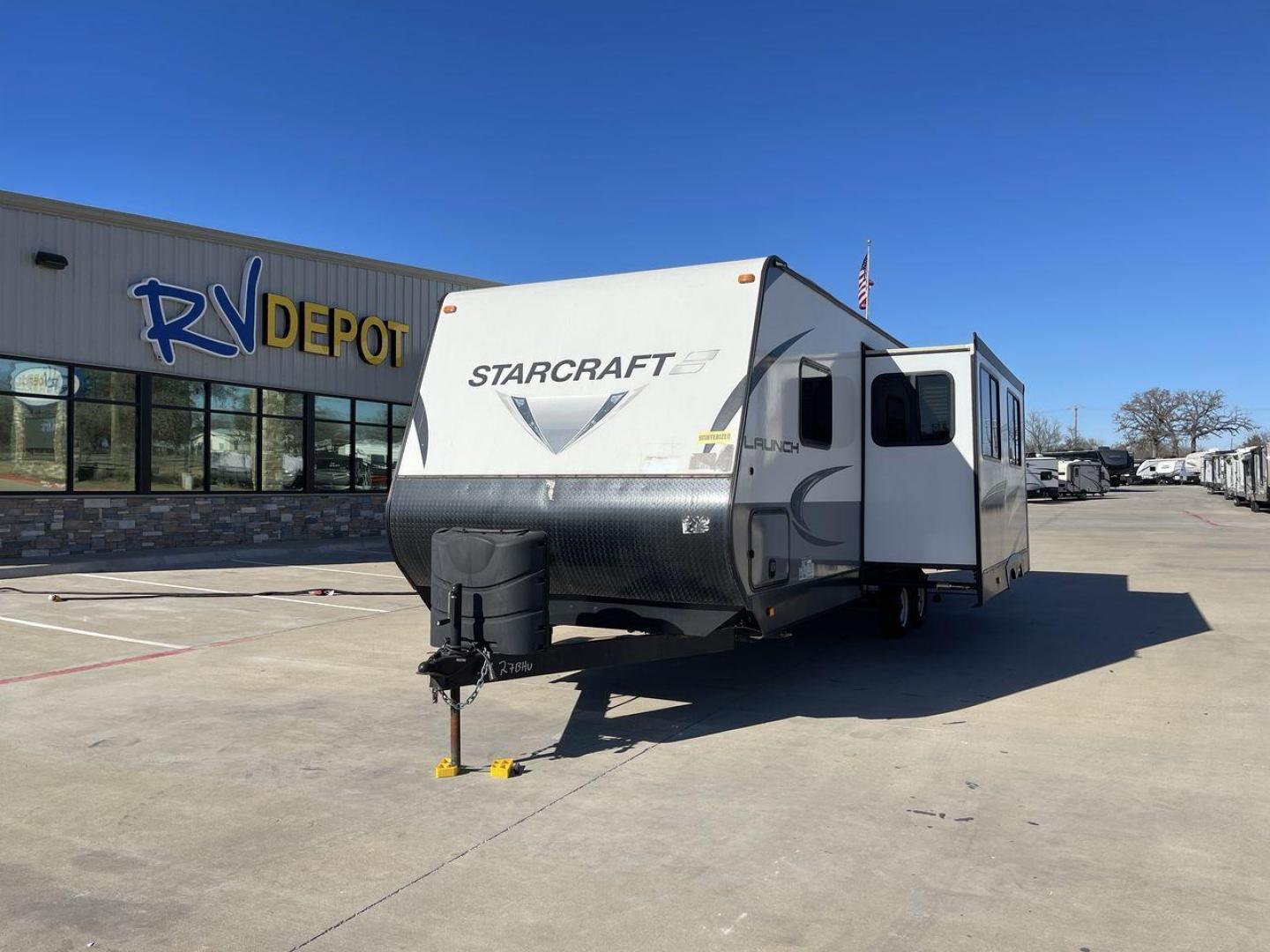 2018 STARCRAFT LAUNCH 27BHU (1SABS0BR8J2) , located at 4319 N Main Street, Cleburne, TX, 76033, (817) 221-0660, 32.435829, -97.384178 - Photo#0