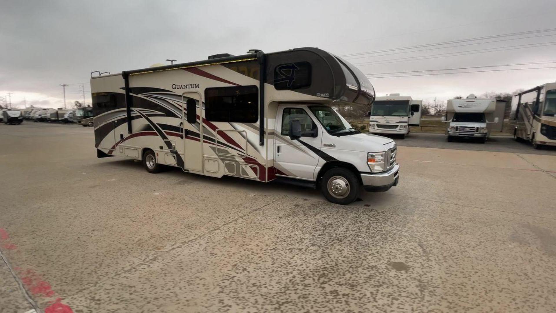 2018 THOR QUANTUM LF31 (1FDXE4FS5JD) , Length: 32.58 ft. | Gross Weight: 14,500 lbs. transmission, located at 4319 N Main Street, Cleburne, TX, 76033, (817) 221-0660, 32.435829, -97.384178 - The 2018 Thor Quantum LF31 is a luxurious Class C motorhome that combines elegance with functionality, designed to enhance your road trips and adventures. With a length of 32.58 ft., a width of 8.25 ft., and a height of 11.08 ft., it provides a spacious interior. It features an interior height of 7 - Photo#3