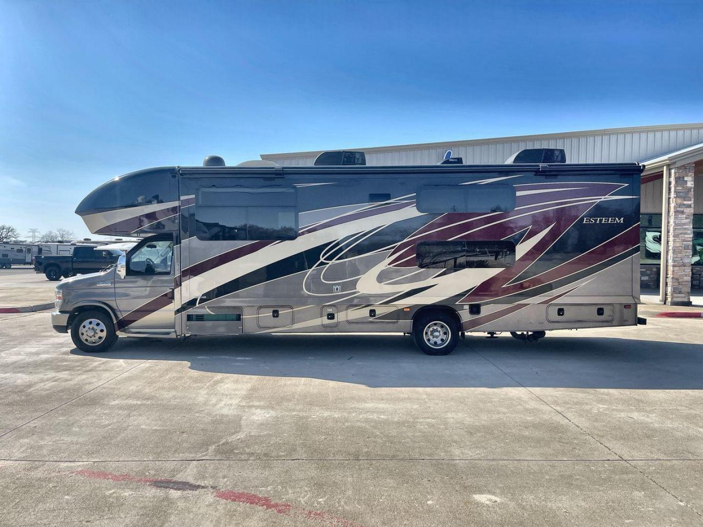 2019 ENTEGRA ESTEEM 31F (1FDXE4FS2KD) , located at 4319 N Main Street, Cleburne, TX, 76033, (817) 221-0660, 32.435829, -97.384178 - Photo#30