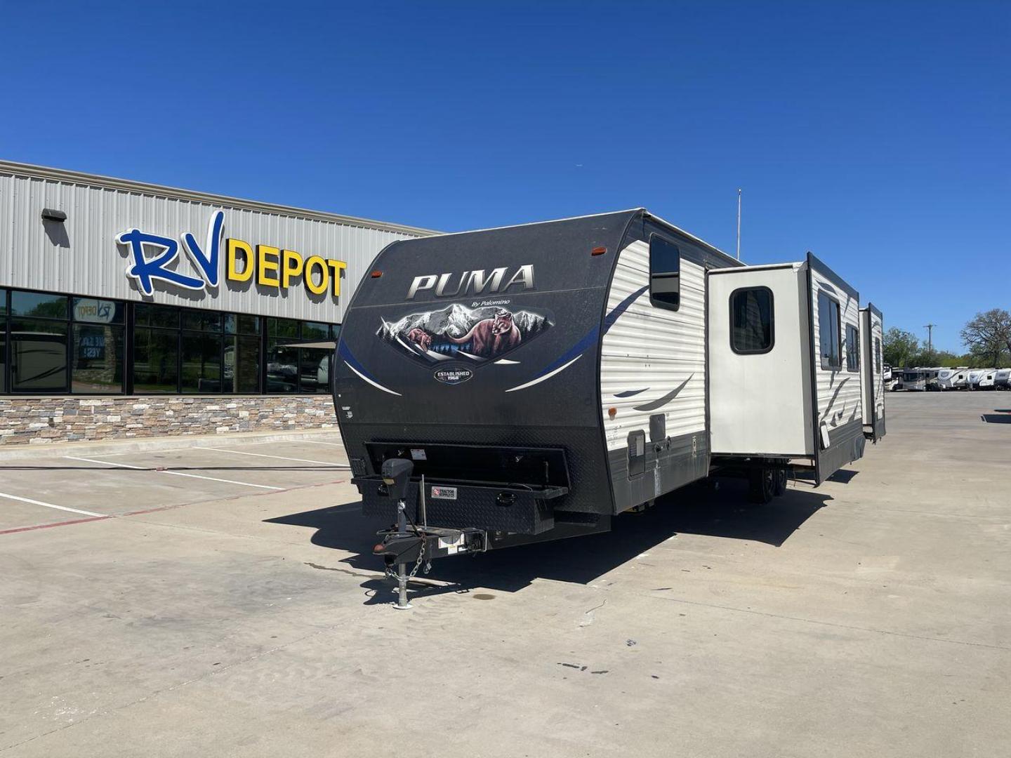 2019 FOREST RIVER PUMA 32FBIS (4X4TPUH20KP) , located at 4319 N Main Street, Cleburne, TX, 76033, (817) 221-0660, 32.435829, -97.384178 - Photo#0