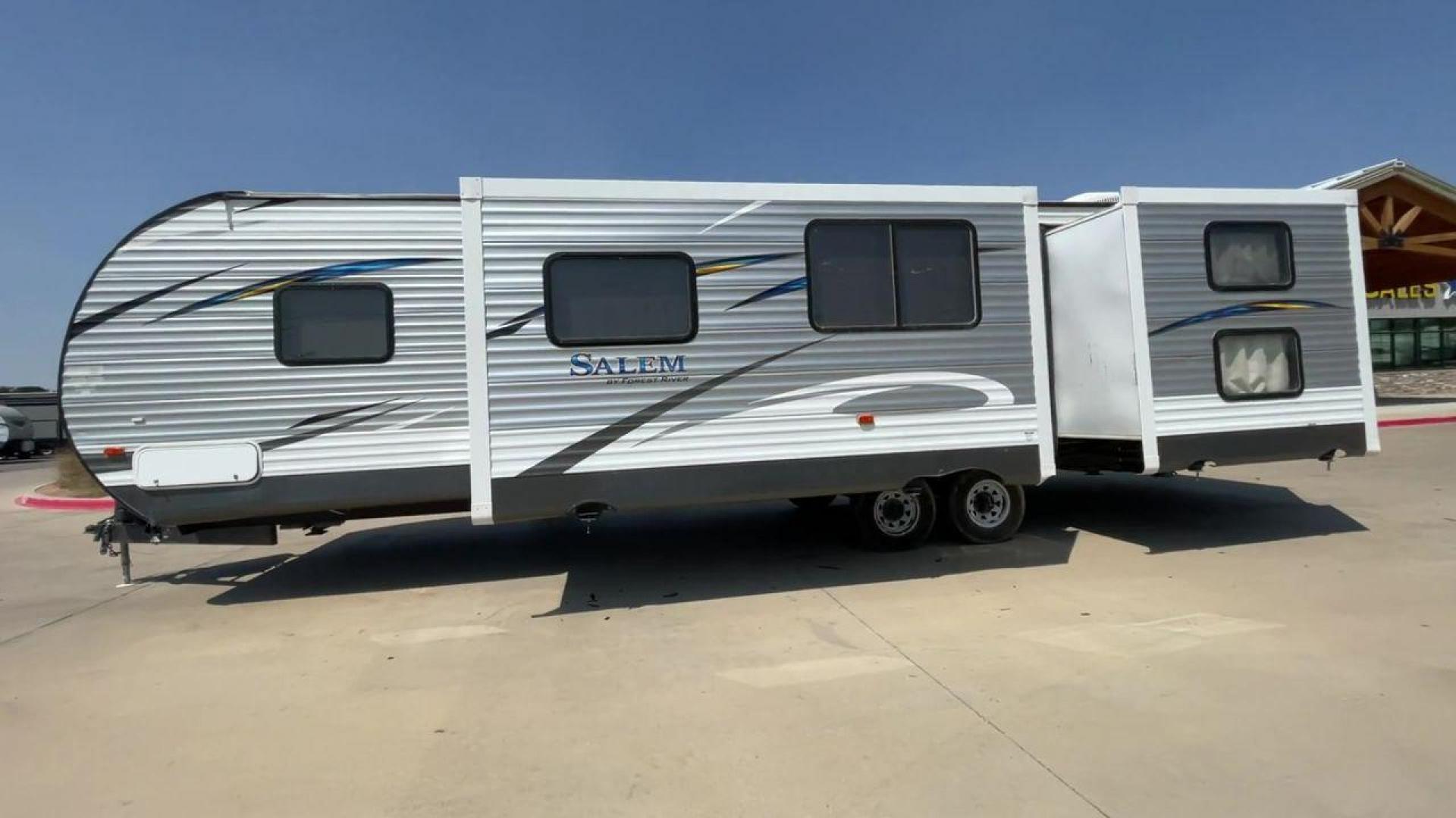 2019 FOREST RIVER SALEM 31KQBTS (4X4TSMG24K8) , Length: 36.5 ft | Dry Weight: 7,940 lbs. | Slides: 3 transmission, located at 4319 N Main Street, Cleburne, TX, 76033, (817) 221-0660, 32.435829, -97.384178 - As soon as you opt to camp with this 2019 Forest River Salem 31KQBTS travel trailer, you can bring your entire family and still have room for a guest or two. The measurements of this unit are 36.5 ft in length, 8 ft in width, 11.25 ft in height, and 6.67 ft in interior height. It has a dry weight of - Photo#6