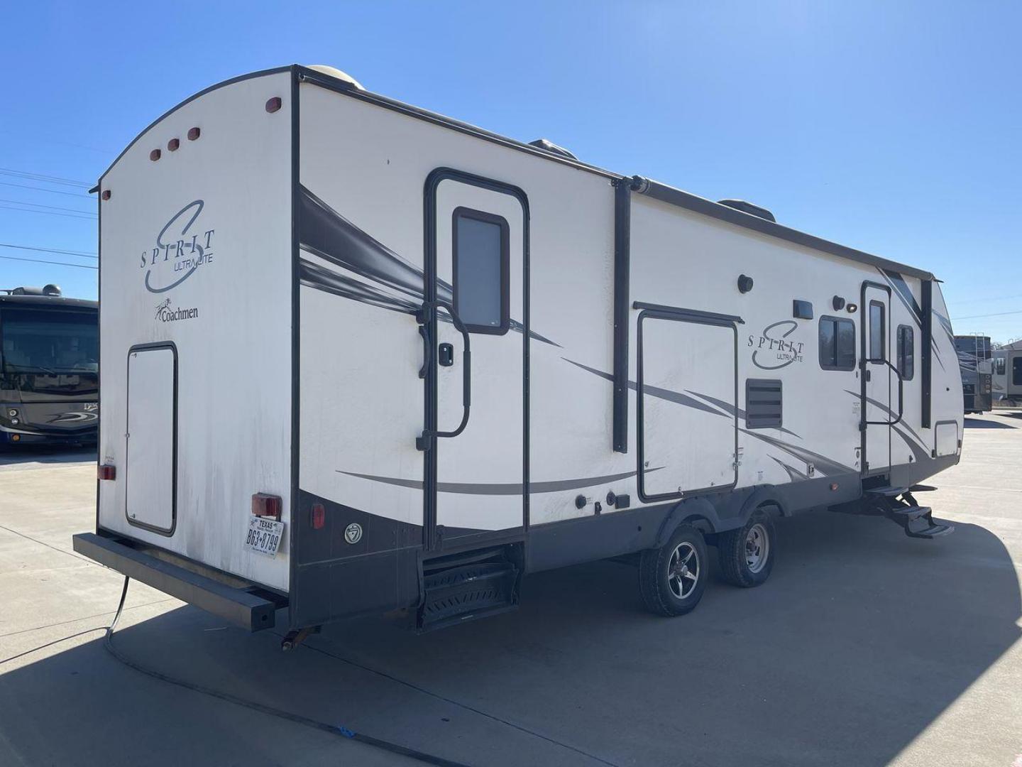 2019 FOREST RIVER SPIRIT 2963BH (5ZT2SBVB9KS) , Length: 33.92 ft. | Dry Weight: 6,408 lbs. | Slides: 1 transmission, located at 4319 N Main Street, Cleburne, TX, 76033, (817) 221-0660, 32.435829, -97.384178 - This 2019 Forest River Spirit 2963BH is a dual-axle aluminum wheel setup measuring just under 34 feet long. It has a dry weight of 6,408 lbs. and a payload capacity of 1,192 lbs. It also has a manageable hitch weight of 760 lbs. It features two doors and one slide. This travel trailer offers sleepin - Photo#22