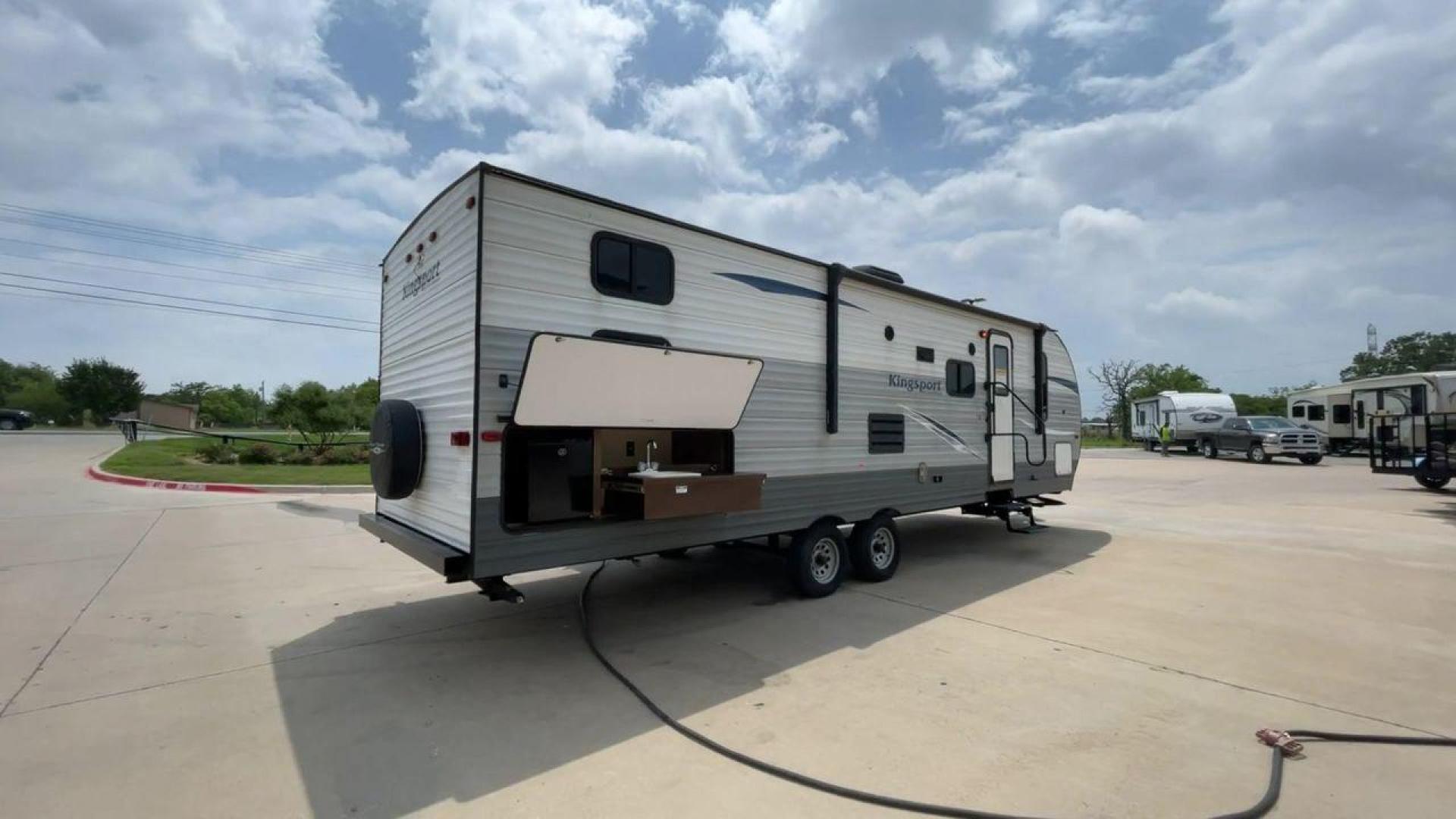 2019 GULF STREAM KINGSPORT 274QB (1NL1G3228K1) , located at 4319 N Main Street, Cleburne, TX, 76033, (817) 221-0660, 32.435829, -97.384178 - Photo#1