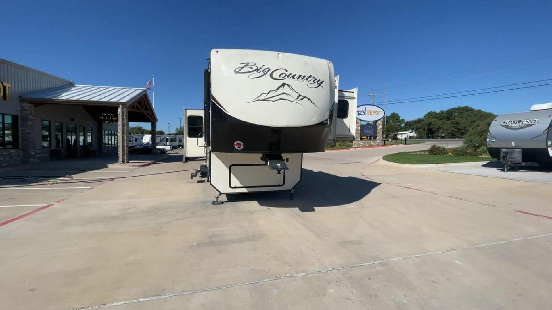 2019 TAN HEARTLAND BIG COUNTRY 3560SS (5SFBG4120KE) , Length: 40.58 ft. | Dry Weight: 13,420 lbs. | Gross Weight: 16,000 lbs. | Slides: 3 transmission, located at 4319 N Main Street, Cleburne, TX, 76033, (817) 221-0660, 32.435829, -97.384178 - Prepare yourself and your family for your next adventure in this 2019 Big Country 3560SS! This fifth wheel measures just over 40' in length. It is a dual axle, aluminum wheel setup with a dry weight of 13,420 lbs. and a carrying capacity of 2,532 lbs. This fifth wheel has three slides. The fro - Photo#4