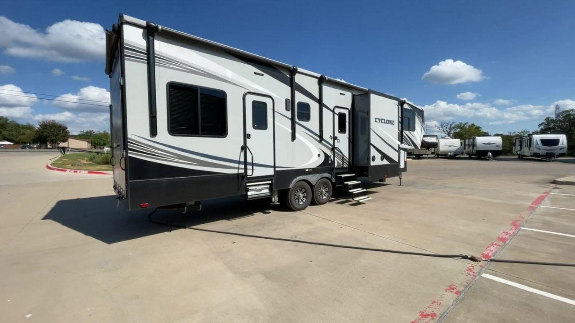 2019 HEARTLAND CYCLONE 3611 (5SFCG3923KE) , Length: 38.8 ft. | Dry Weight: 15,305 lbs. | Gross Weight: 17,000 lbs. | Slides: 3 transmission, located at 4319 N Main Street, Cleburne, TX, 76033, (817) 221-0660, 32.435829, -97.384178 - Photo#1