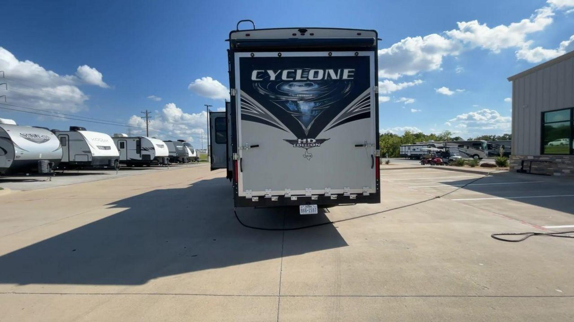 2019 HEARTLAND CYCLONE 3611 (5SFCG3923KE) , Length: 38.8 ft. | Dry Weight: 15,305 lbs. | Gross Weight: 17,000 lbs. | Slides: 3 transmission, located at 4319 N Main Street, Cleburne, TX, 76033, (817) 221-0660, 32.435829, -97.384178 - Photo#8