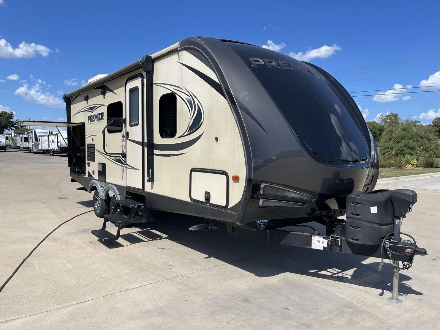 2019 KEYSTONE BULLET 22RBPR (4YDT22R21KD) , Length: 26.92 ft. | Dry Weight: 4,972 lbs. | Gross Weight: 6,500 lbs. | Slides: 1 transmission, located at 4319 N Main Street, Cleburne, TX, 76033, (817) 221-0660, 32.435829, -97.384178 - Photo#23