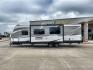 2019 KEYSTONE COLEMAN BH (4YDT28523KY) , Length: 32.75 ft. | Dry Weight: 6,544 lbs | Slides: 1 transmission, located at 4319 N Main Street, Cleburne, TX, 76033, (817) 221-0660, 32.435829, -97.384178 - The 2019 Keystone Coleman 285BH is a flexible travel trailer made for modern adventurers. This RV is perfectly balanced in terms of spaciousness and maneuverability, with a length of 32.75 feet and a dry weight of 6,544 pounds. With a single slide, this travel trailer provides plenty of interior spa - Photo#24