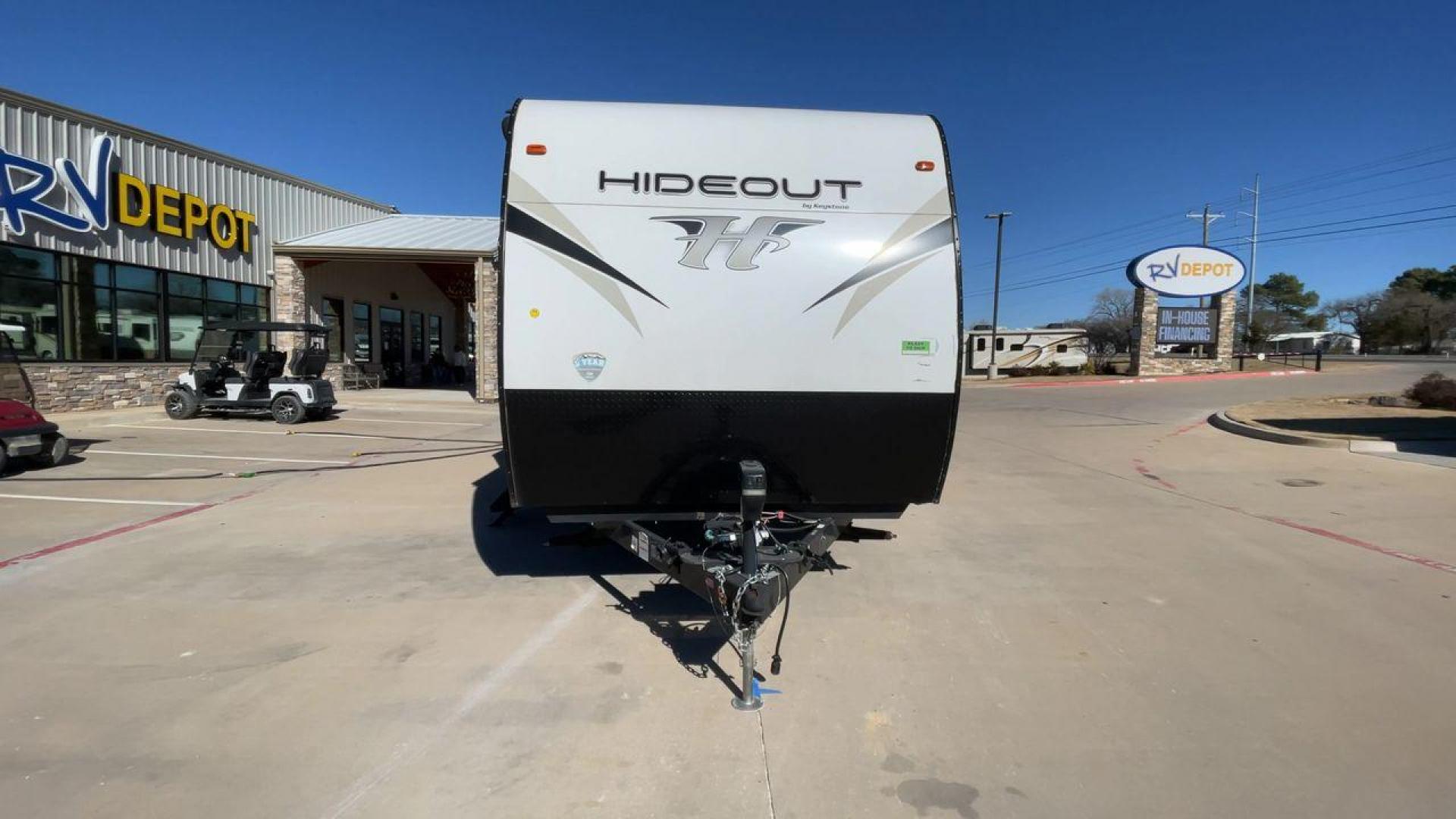 2019 KEYSTONE HIDEOUT 32BHTS (4YDT32F20K3) , Length: 37.67 ft. | Dry Weight: 8,634 lbs. | Gross Weight: 11,200 lbs. | Slides: 3 transmission, located at 4319 N Main Street, Cleburne, TX, 76033, (817) 221-0660, 32.435829, -97.384178 - The 2019 Keystone Hideout 32BHTS is a spacious and family-friendly travel trailer, measuring 37 feet 7 inches in length, 8 feet in width, and 11 feet 4 inches in height, with a dry weight of 8,600 lbs and a GVWR of 11,200 lbs. Constructed with a cambered chassis and a full walk-on roof on a powder-c - Photo#4