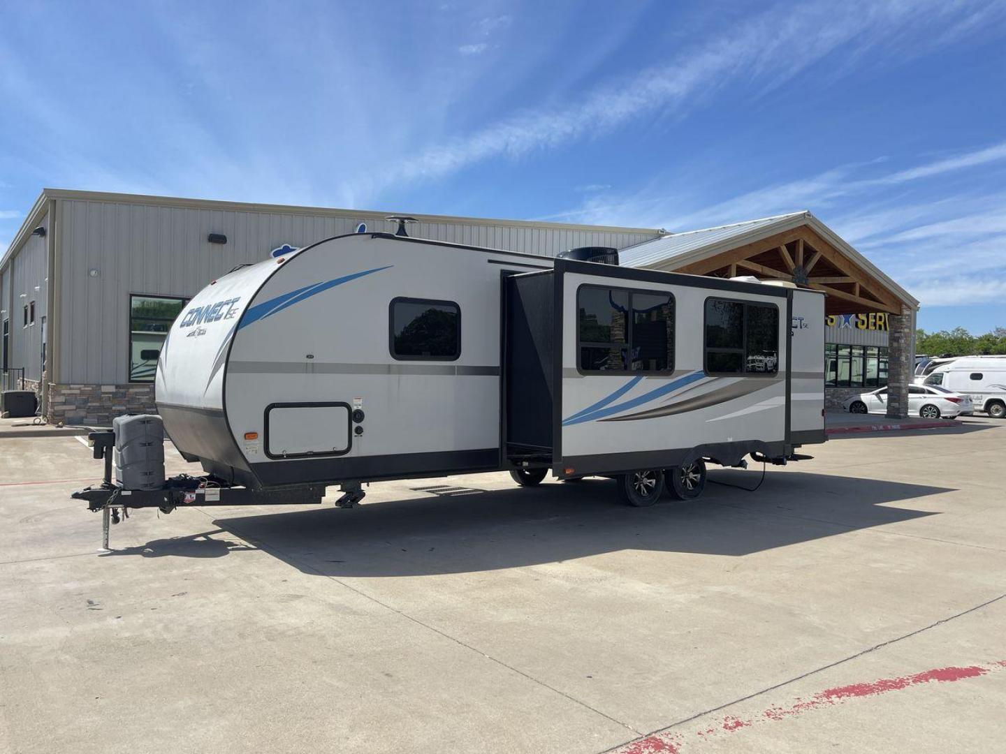 2019 KZ CONNECT 261BHSKE (4EZTL2627K7) , located at 4319 N Main Street, Cleburne, TX, 76033, (817) 221-0660, 32.435829, -97.384178 - Here are additional factors highlighting why owning this RV is a superb choice. (1) Its layout features a slide-out with a sofa and dinette that converts into a bed, providing ample space for relaxing and socializing. (2) It has a rear bunkhouse features two twin beds, ideal for children or gues - Photo#24