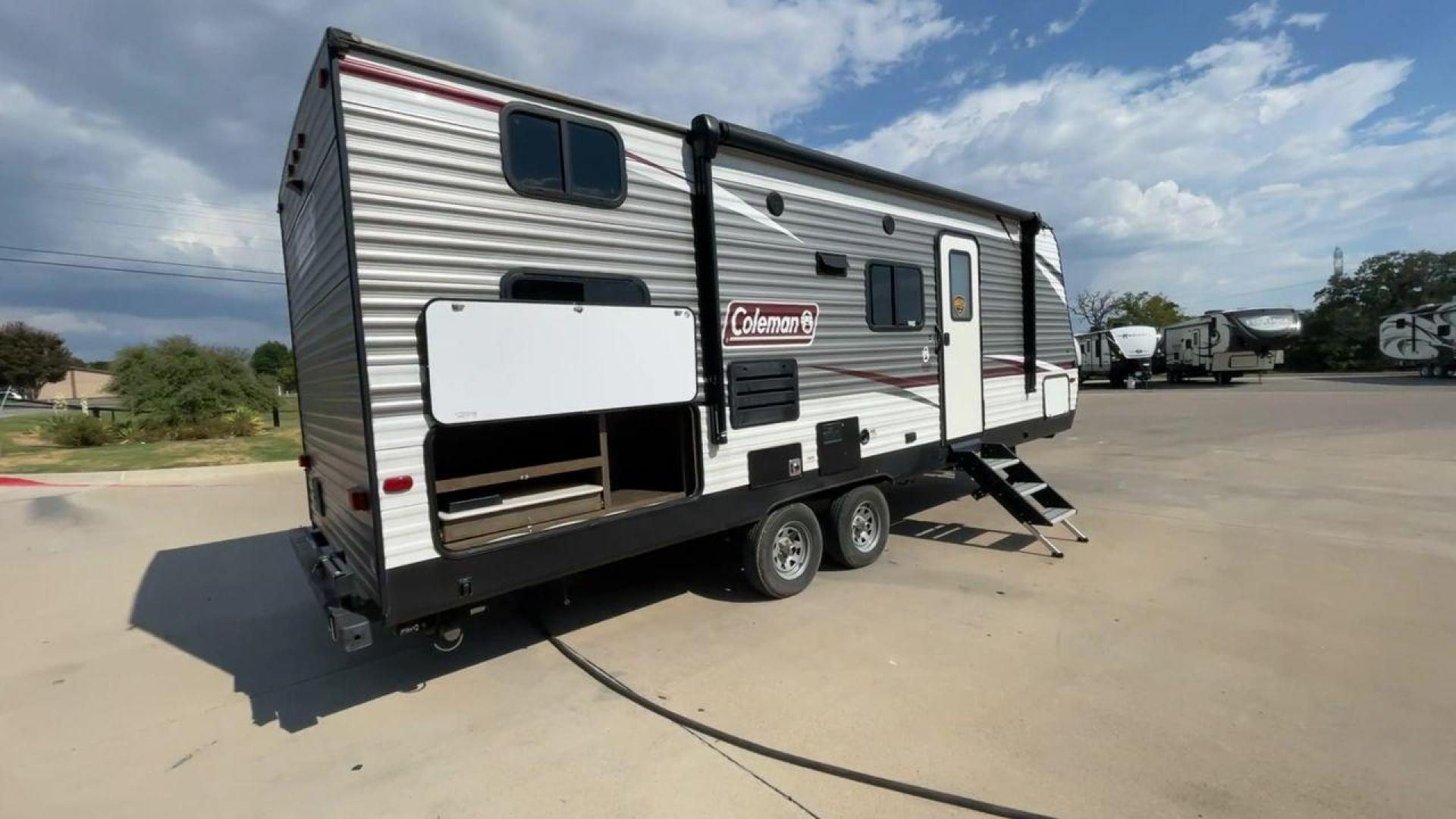 2020 DUTCHMEN COLEMAN 244BH (4YDT24426LH) , Length: 27.58 ft. | Dry Weight: 5,541 lbs. | Slides: 1 transmission, located at 4319 N Main Street, Cleburne, TX, 76033, (817) 221-0660, 32.435829, -97.384178 - Photo#1