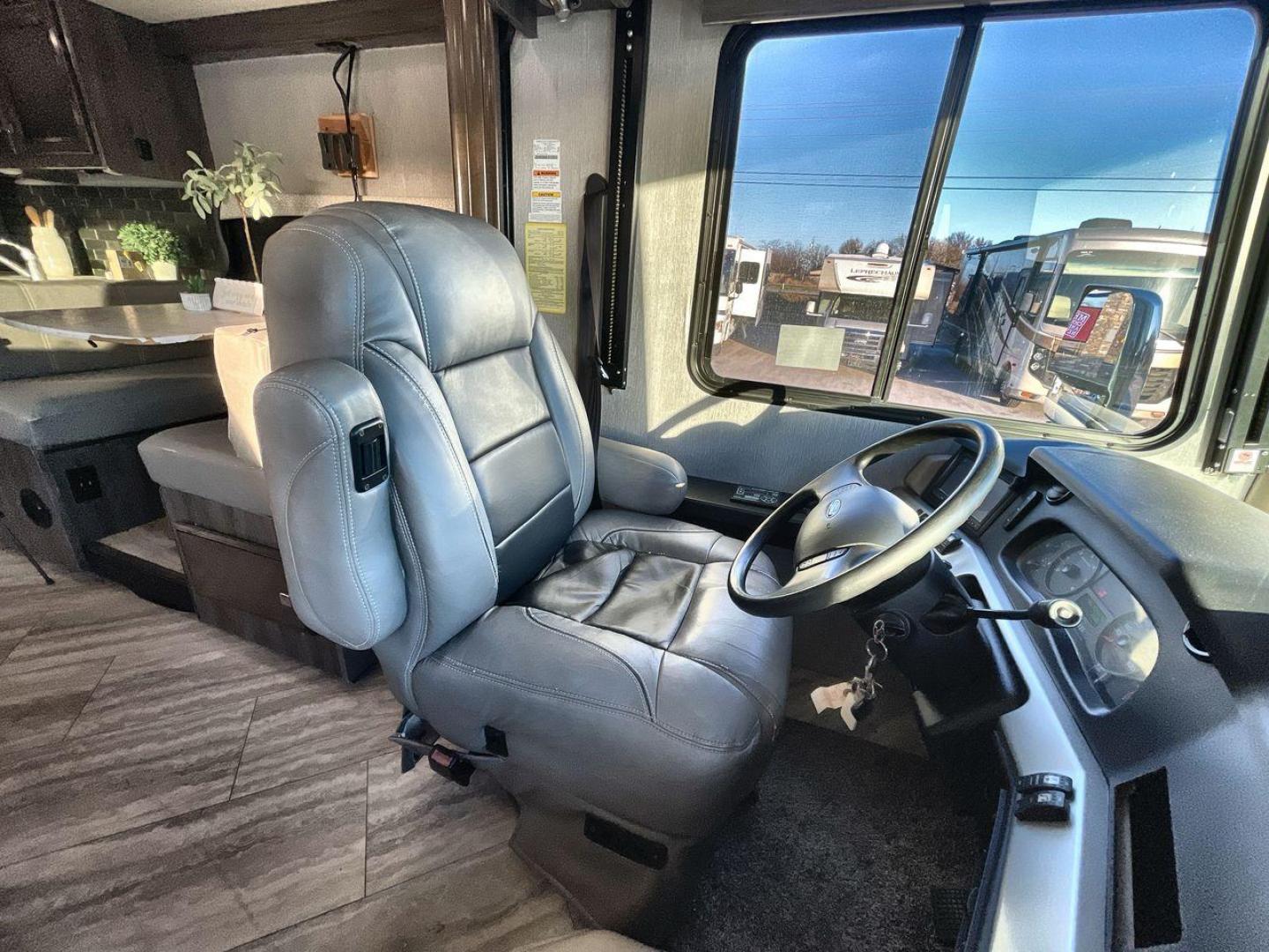 2020 FLEETWOOD FORTIS 33HB (1F66F5DY5K0) , Length: 35.25 ft. | Gross Weight: 22,000 lbs. | Slides: 2 transmission, located at 4319 N Main Street, Cleburne, TX, 76033, (817) 221-0660, 32.435829, -97.384178 - The 2020 Fleetwood Fortis 33HB is a high-quality Class A motorhome designed for travelers who want the perfect blend of luxury, convenience, and functionality. Its thoughtfully designed floor plan and modern amenities make it ideal for families or couples seeking adventure and comfort on the road. T - Photo#27