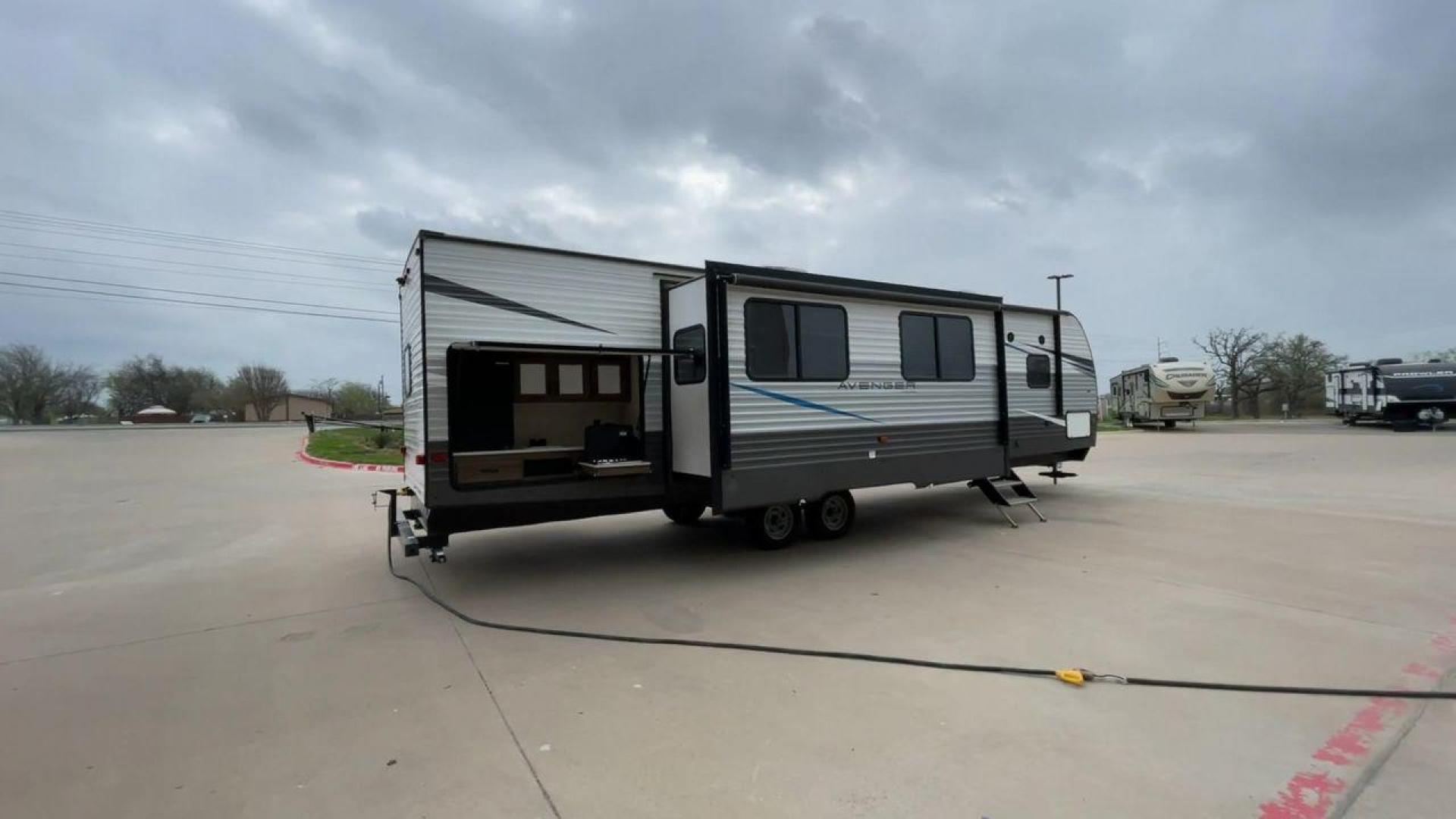 2020 FOREST RIVER AVENGER 32QBI (5ZT2AVXB2LB) , located at 4319 N Main Street, Cleburne, TX, 76033, (817) 221-0660, 32.435829, -97.384178 - Photo#1