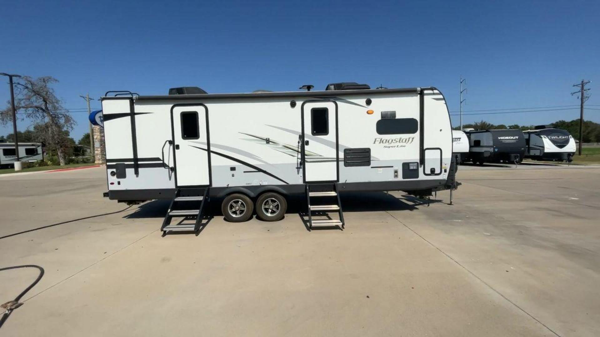 2020 FOREST RIVER FLAGSTAFF 26FKBS (4X4TFLB27LZ) , Length: 29.92 ft. | Dry Weight: 6,608 lbs. | Slides: 2 transmission, located at 4319 N Main Street, Cleburne, TX, 76033, (817) 221-0660, 32.435829, -97.384178 - Photo#2