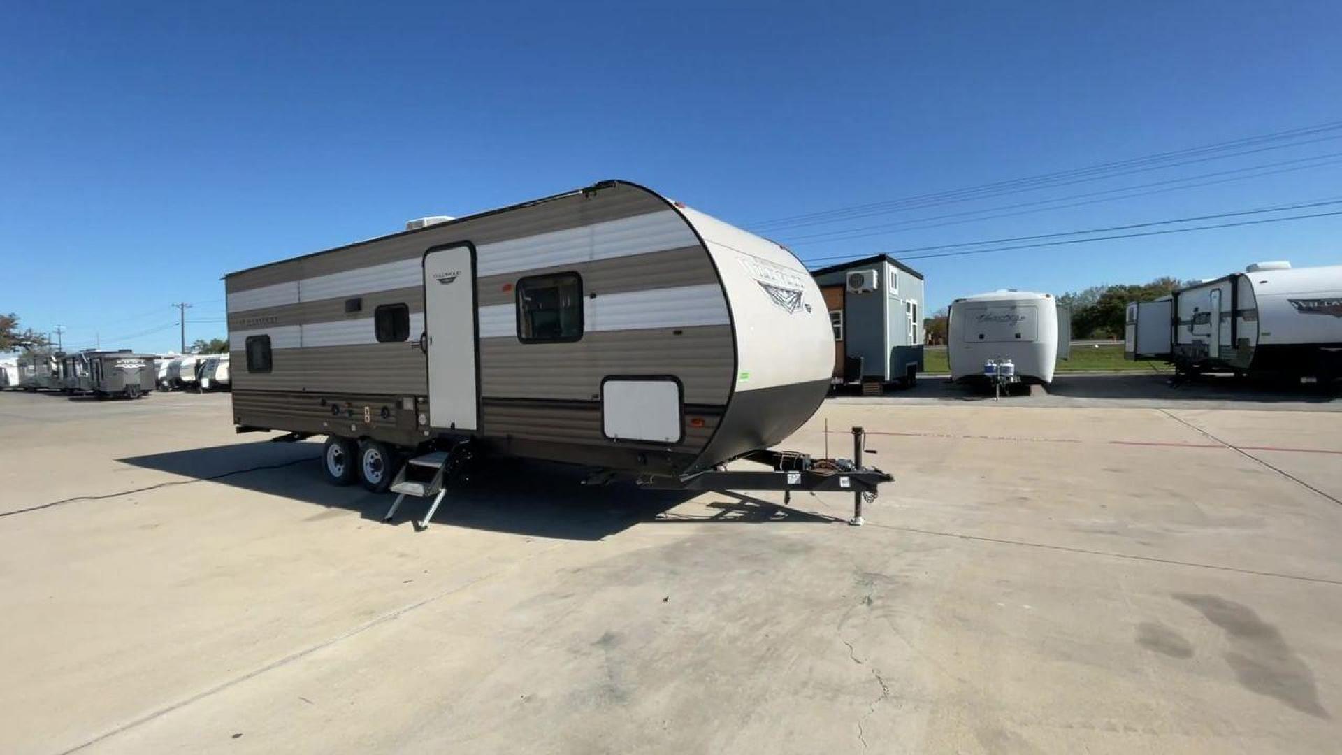 2020 WHITE FOREST RIVER WILDWOOD 26DBLE (4X4TWDB28LA) , Length: 30.4 ft. | Dry Weight: 5,868 lbs. | Gross Weight: 7775 lbs. | Slides: 1 transmission, located at 4319 N Main Street, Cleburne, TX, 76033, (817) 221-0660, 32.435829, -97.384178 - With the 2020 Forest River Wildwood 26DBLE, you can go on the best camping trip ever. This camping trailer is very flexible and has a lot of room to make your time outside more enjoyable. With a length of 30.4 feet and a weight of 5,868 pounds when empty, this RV is the perfect size for getting arou - Photo#3