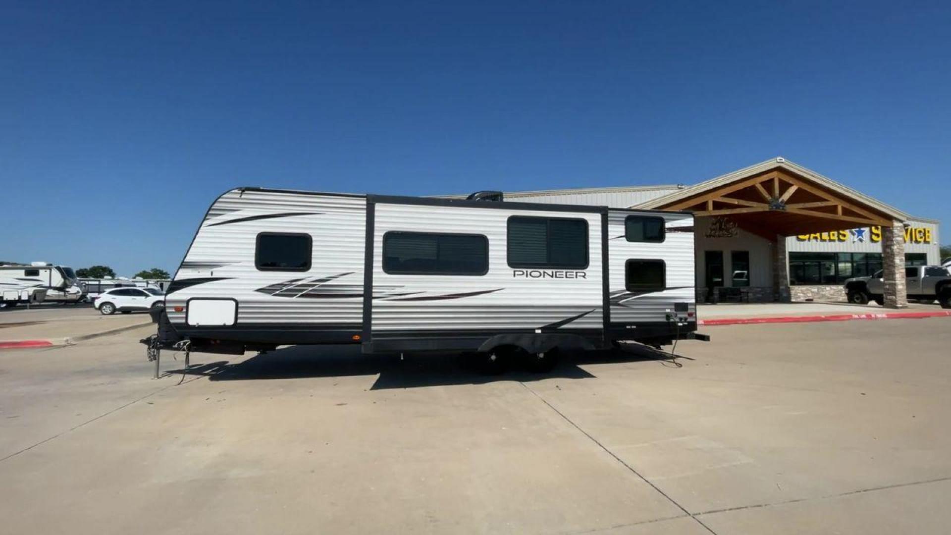 2020 HEARTLAND PIONEER BH270 (5SFPB3226LE) , located at 4319 N Main Street, Cleburne, TX, 76033, (817) 221-0660, 32.435829, -97.384178 - Photo#6